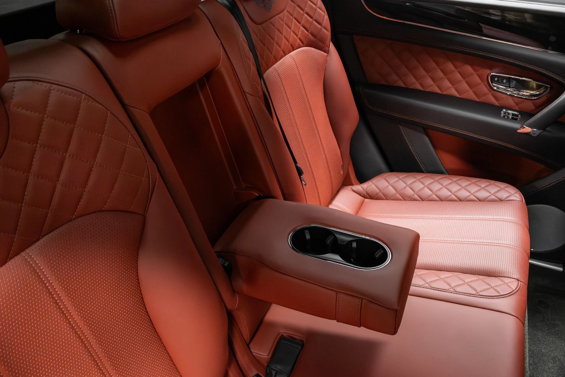 mph064_2490968903_Used_2017_Bentley_Bentayga_W12_1763489562_91c5204326