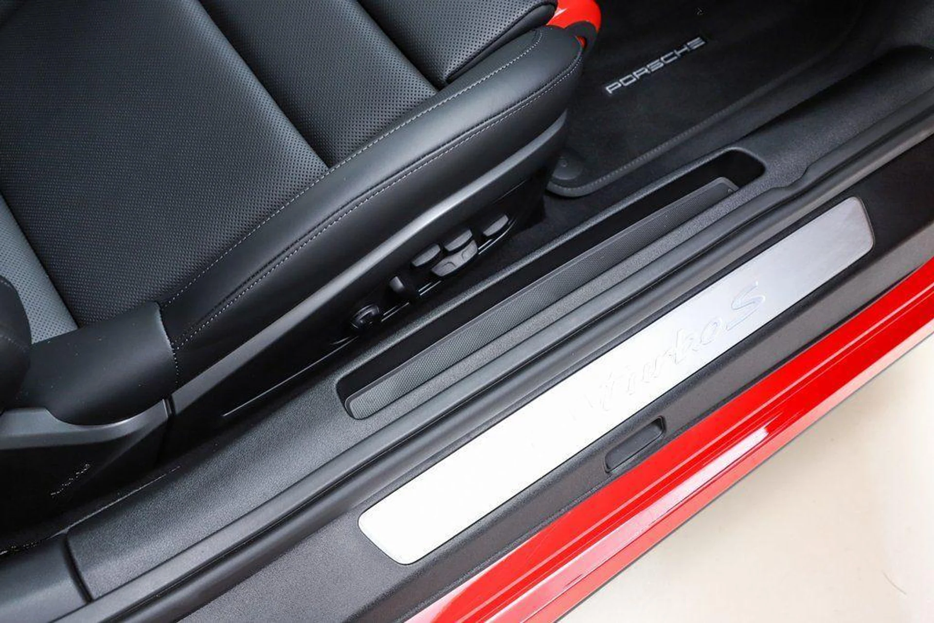 mph064_2591376550_Neyo_M2_5l_Ew_I_MMW_7u2_OEY_Uc_M6_Q_d519601285