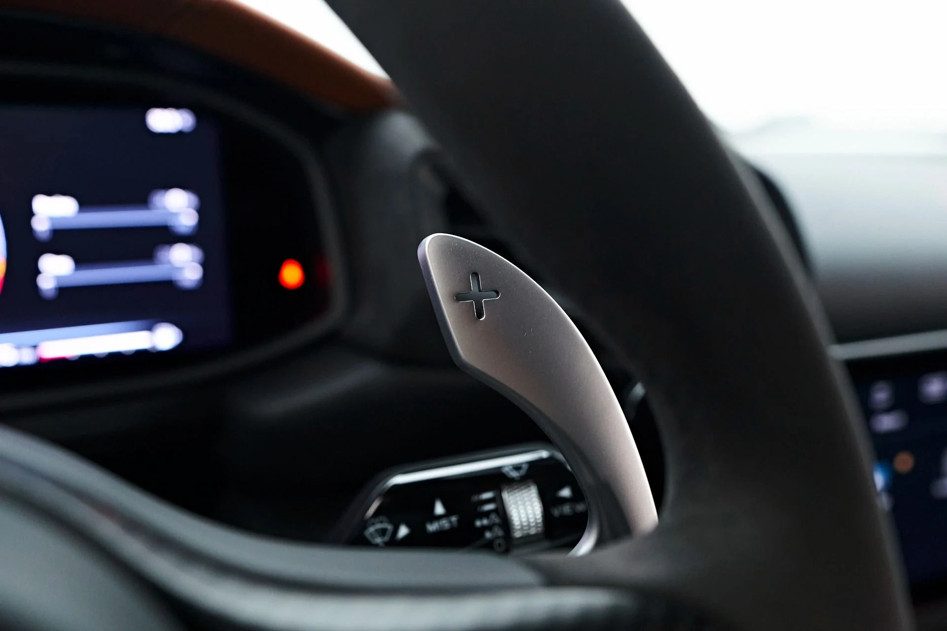 mph064_2651863832_Used_2023_Maserati_MC_20_Base_1721243405_a90847adf8