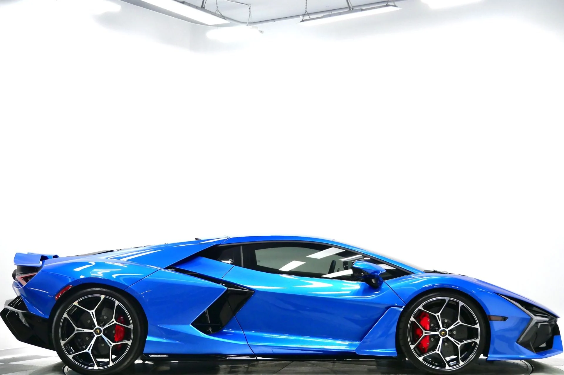 mph064_2669774061_Used_2024_Lamborghini_Revuelto_974_Miles_710_K_MSRP_SPORTIVA_Corsa_Tex_Interior_1767024666_0e22dc054b