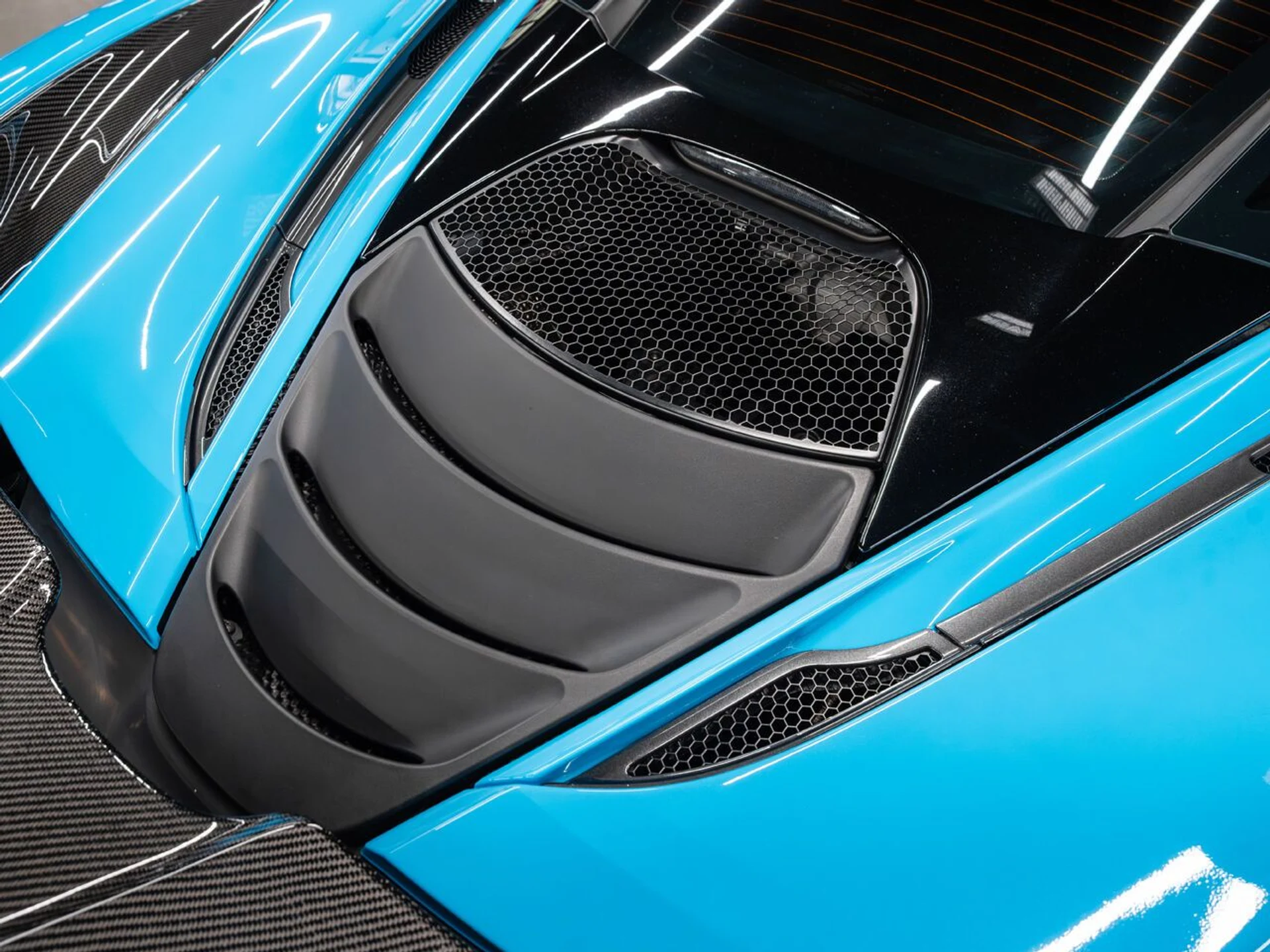 mph064_269286465_mclaren_720s_2018_3dbe655414