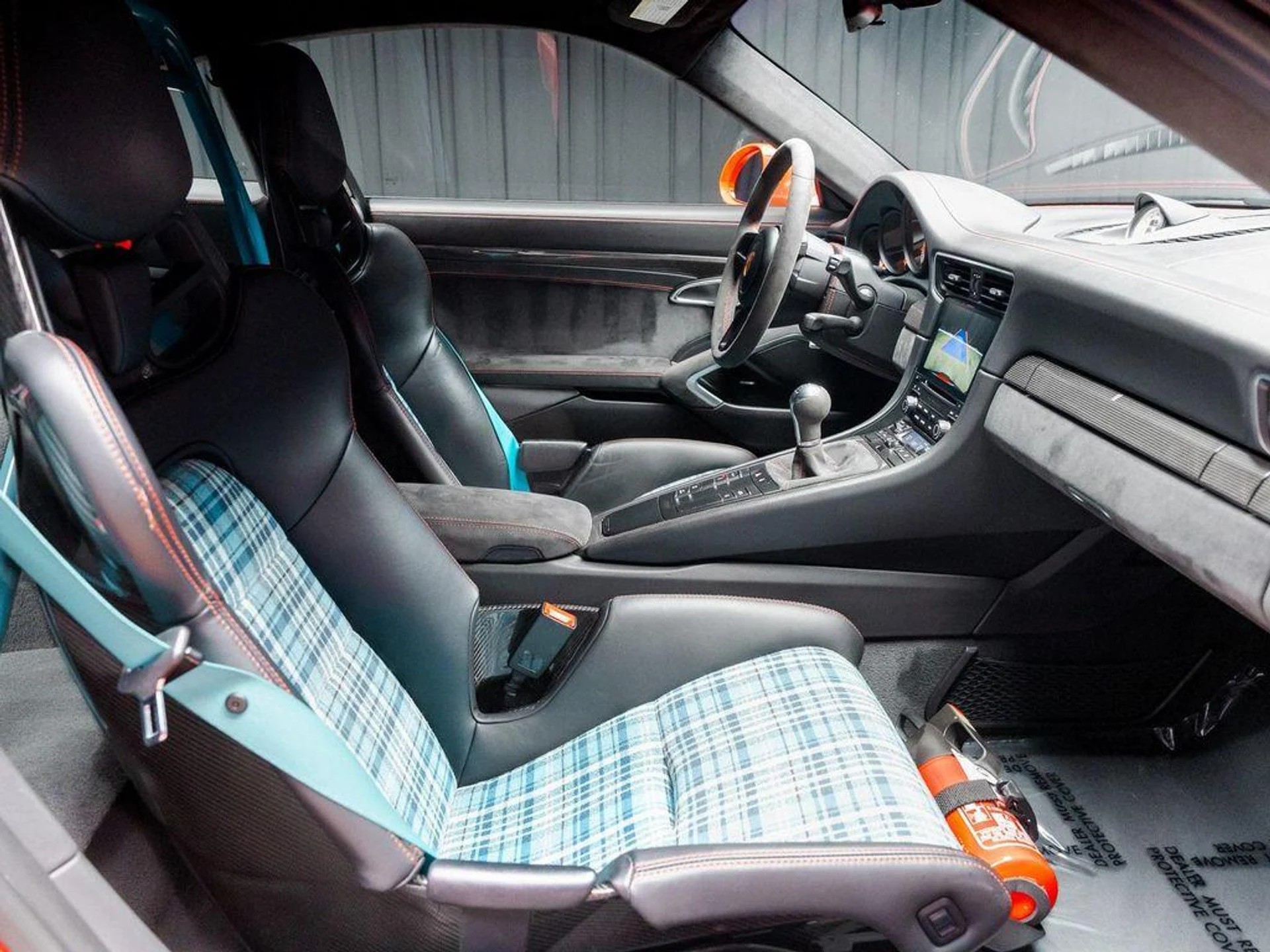 mph064_2694839050_v_Oi_LQHH_3loc_HS_6e5_V_Lzh_Q_Un9_Pt_Q_80bbc1e40c