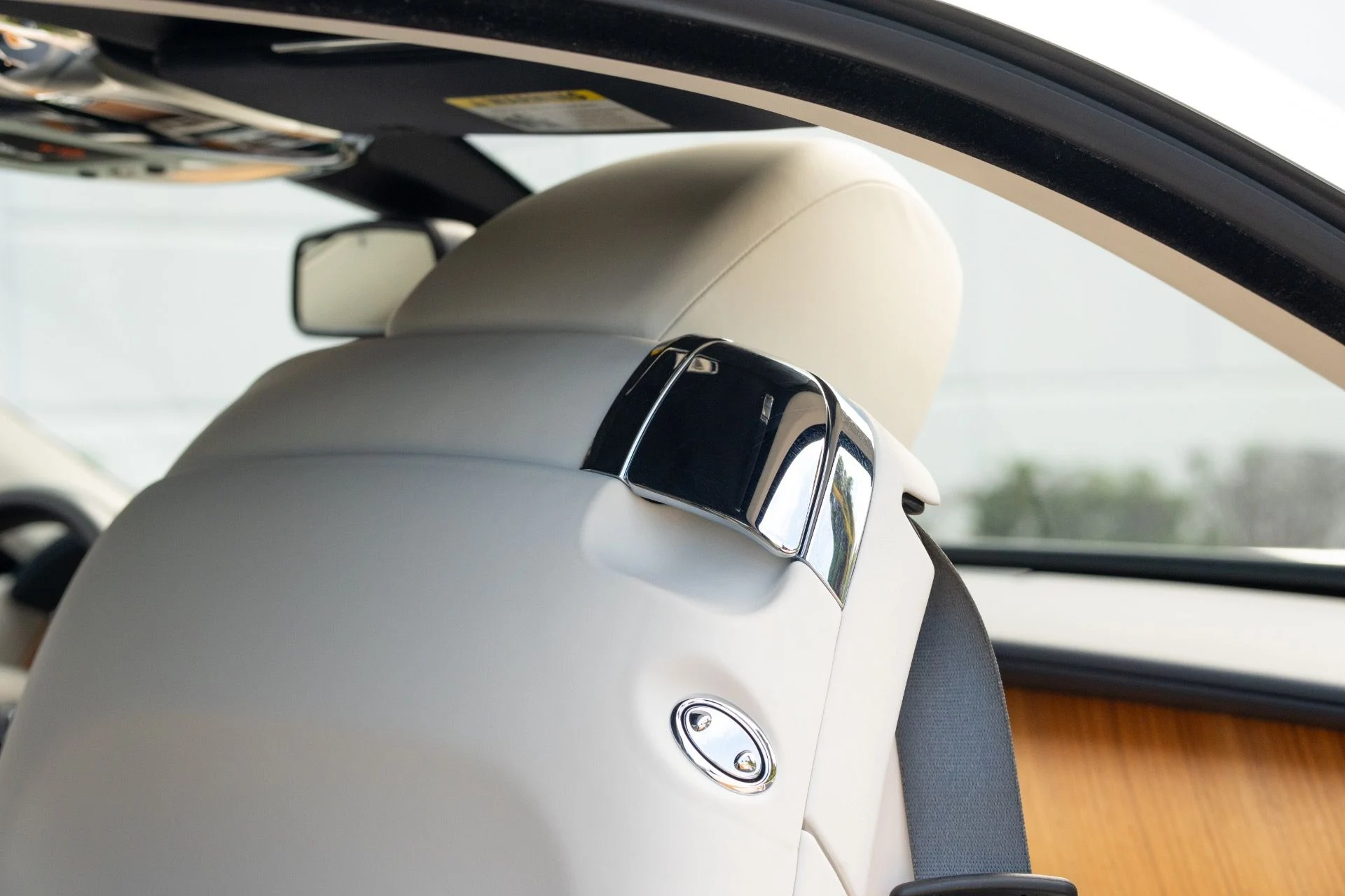 mph064_2694851335_Used_2016_Rolls_Royce_Wraith_1762887509_76a87bd19b