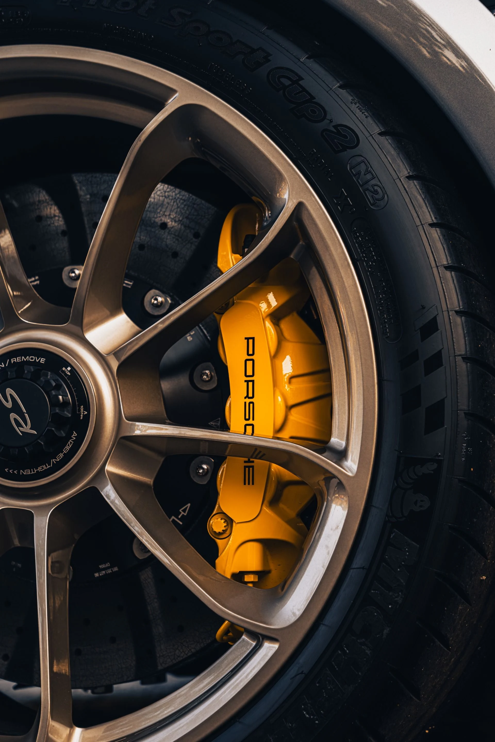 mph064_2708445621_12960_p65_l_19d2e66dd2