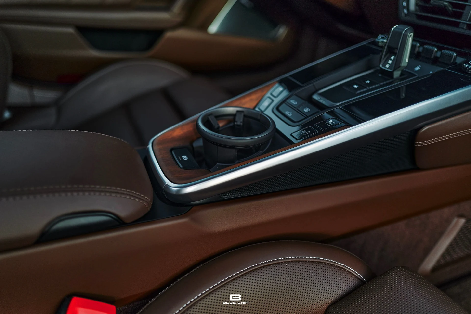 mph064_2742253714_69b06dbabdfc5ddf5915f98c_L1190128_6c26c8b3a3