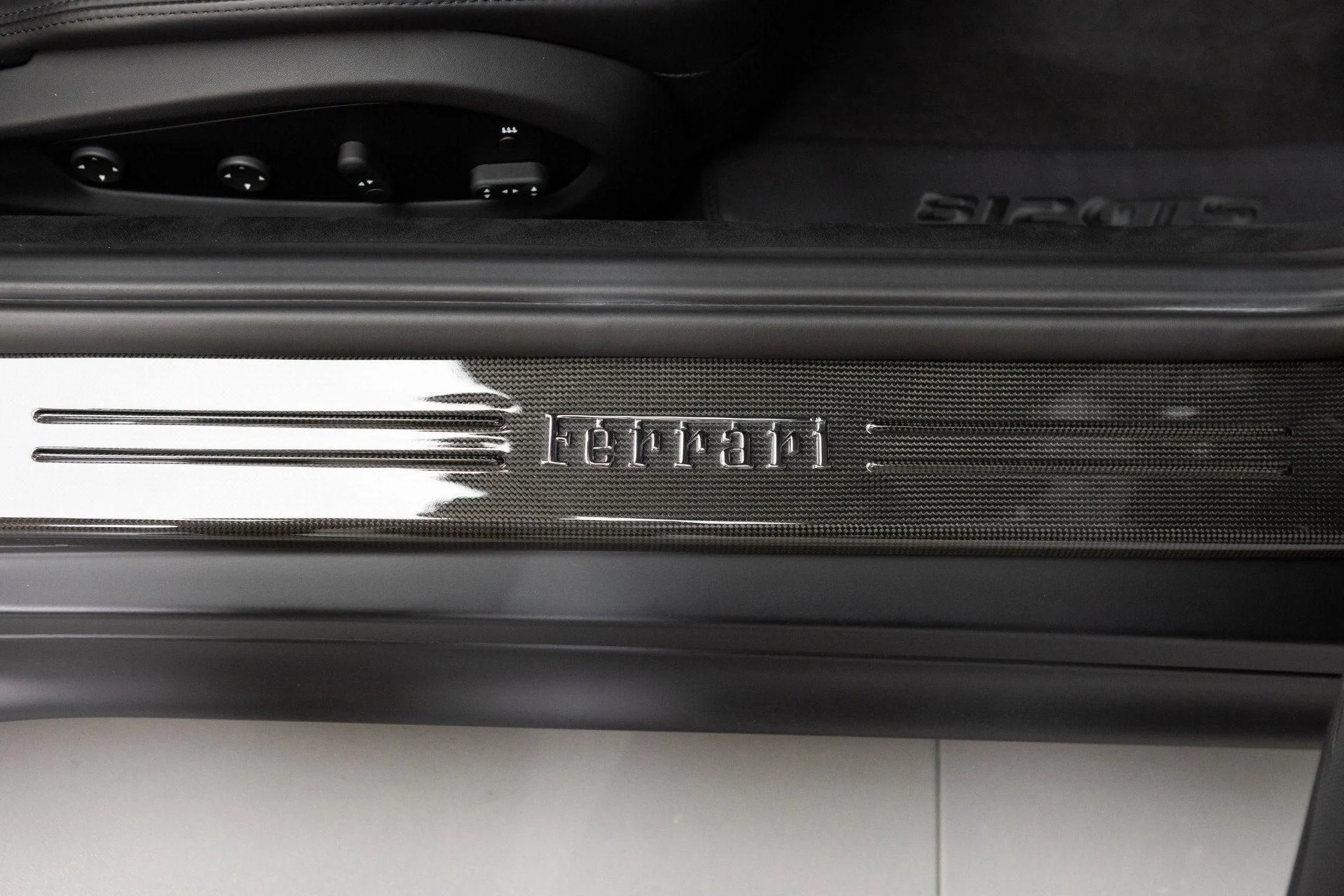 mph064_2794286818_Used_2021_Ferrari_812_GTS_1778853207_8b0d0666d8