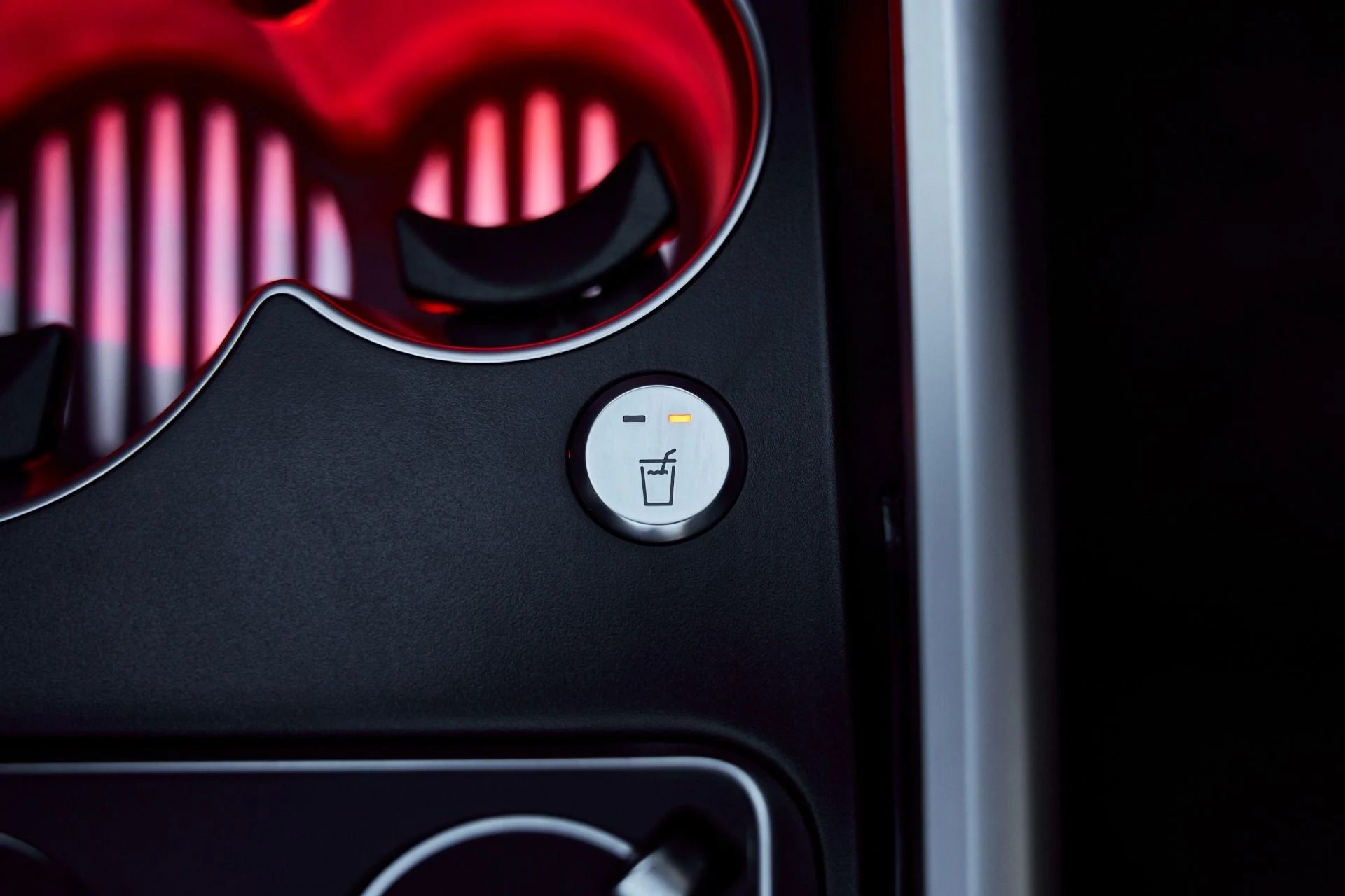 mph064_2826782671_Used_2025_Mercedes_Benz_EQS_Maybach_EQS_680_1770508834_fbab51fb73