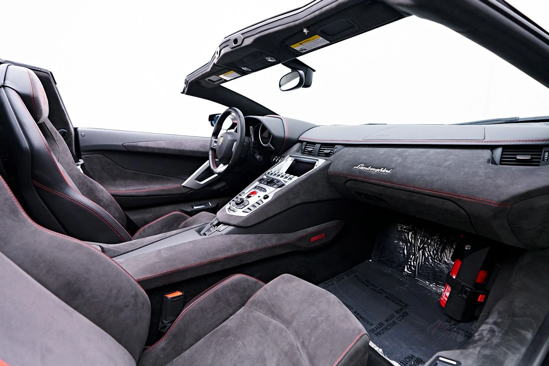 mph064_2848587619_Used_2016_Lamborghini_Aventador_LP_700_4_1745086156_44834d508e
