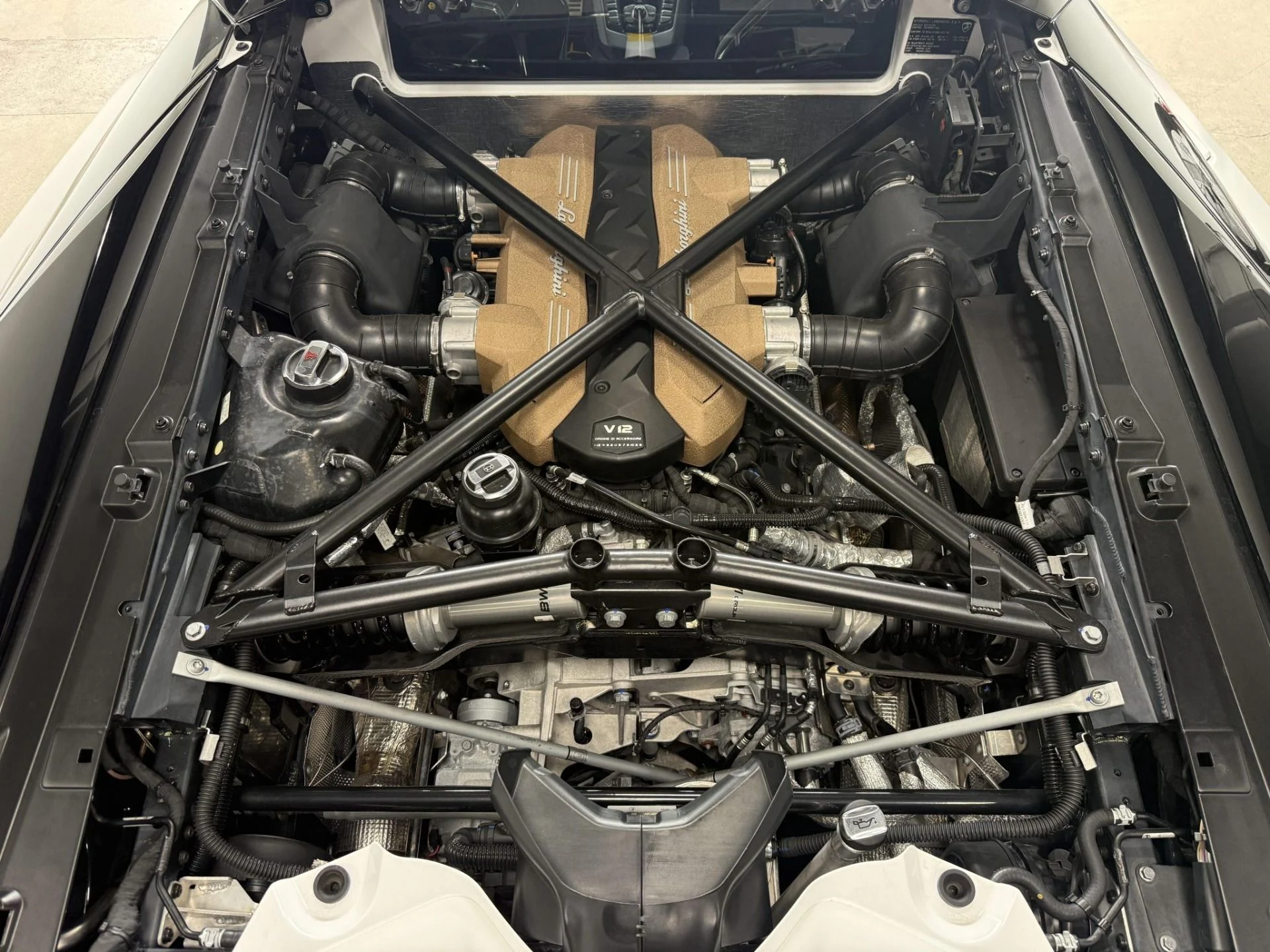 mph064_286284058_Used_2021_Lamborghini_Aventador_SVJ_LP_770_4_SVJ_1780076945_9e02dd7437