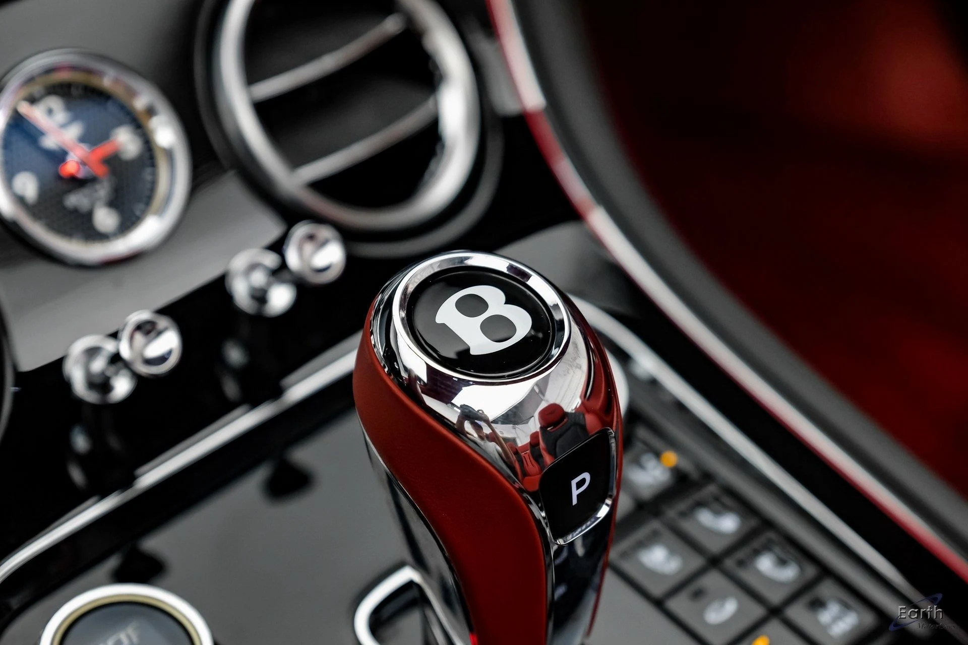 mph064_2893841635_76f9bc29948026230cf9d35a9c1c9582x_d7ce90049c