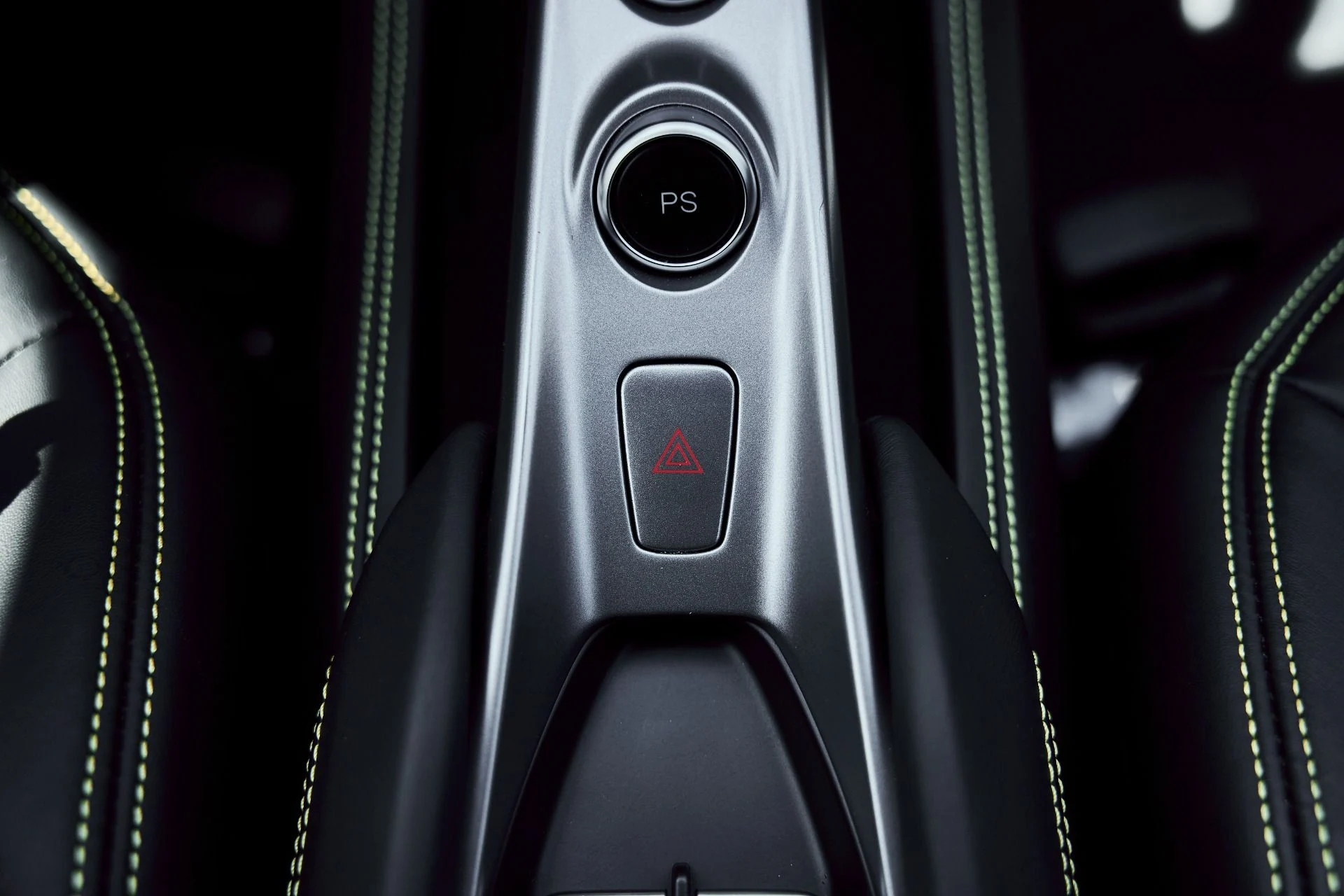 mph064_2907276161_Used_2021_Ferrari_F8_Tributo_Base_1774743117_5a9feff34d