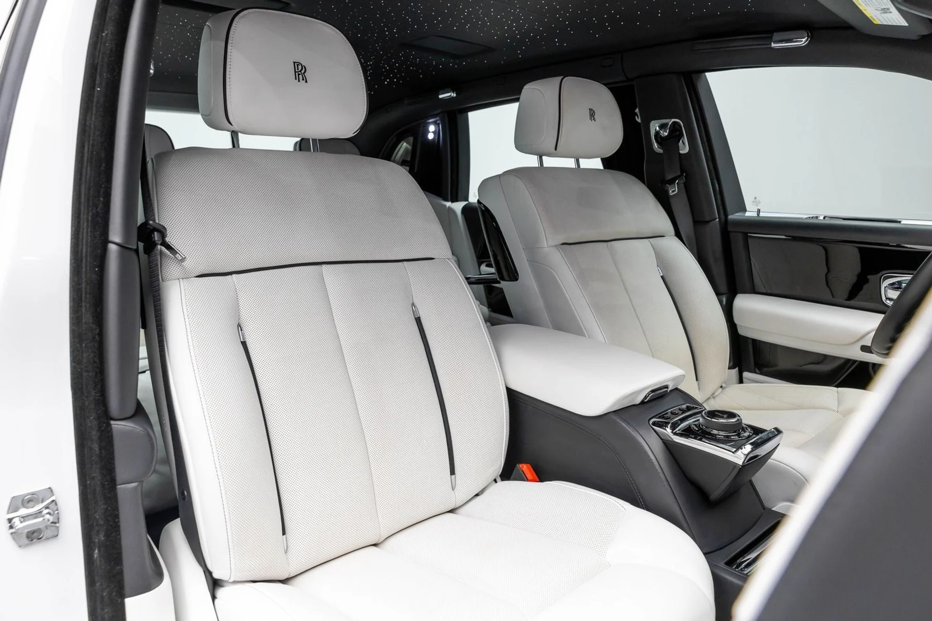 mph064_2915248167_65_1622ee33c3