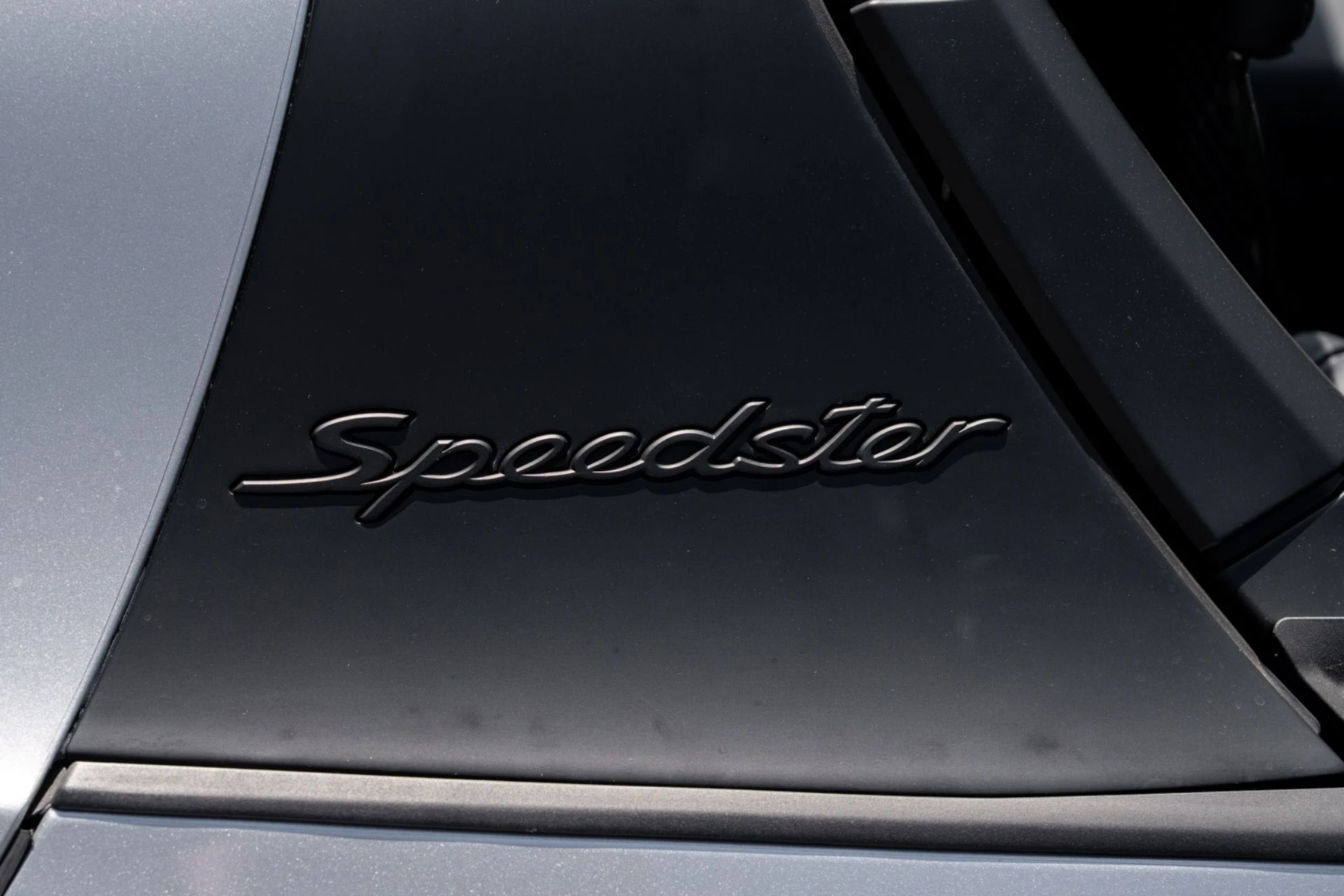 mph064_2940025663_Used_2019_Porsche_911_Speedster_1781046609_a2871f8f25