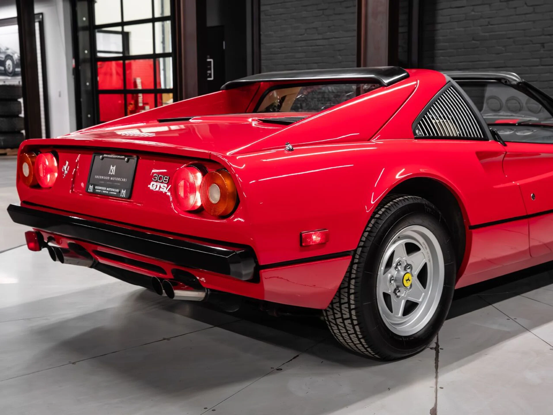 mph064_2996203265_ferrari_308_gtsi_1982_1163556bdd