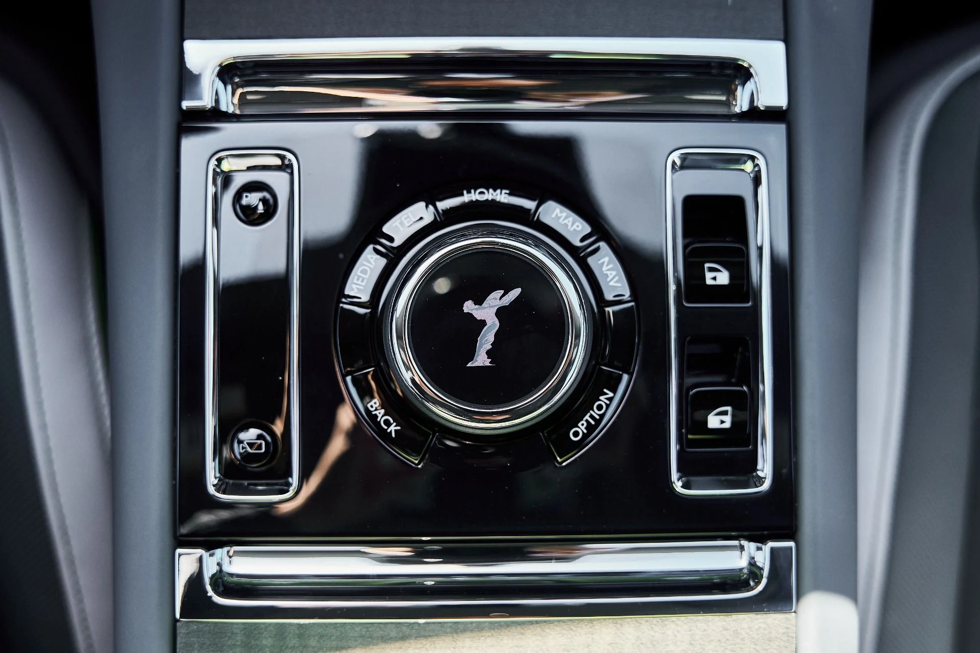 mph064_3003656215_Used_2024_Rolls_Royce_Spectre_Mansory_1776840136_64490e585f