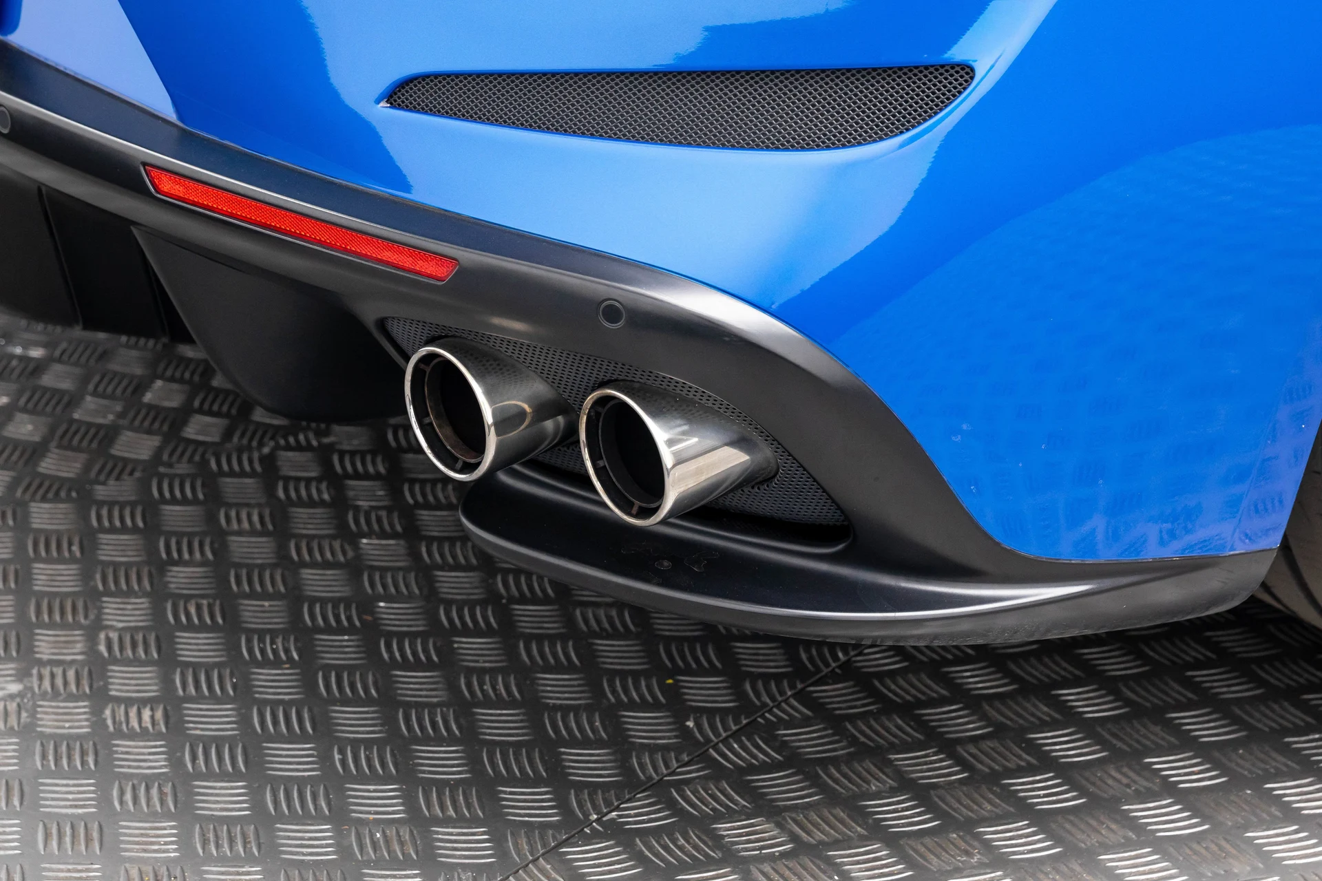 mph064_3031132908_97e008883b284732a9f94eb5ad1ccaeb_2a61c7c7f7