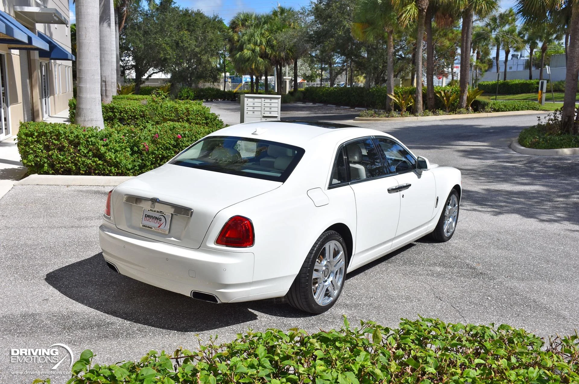 mph064_3045071579_872_p65_l_158c3b1a2a