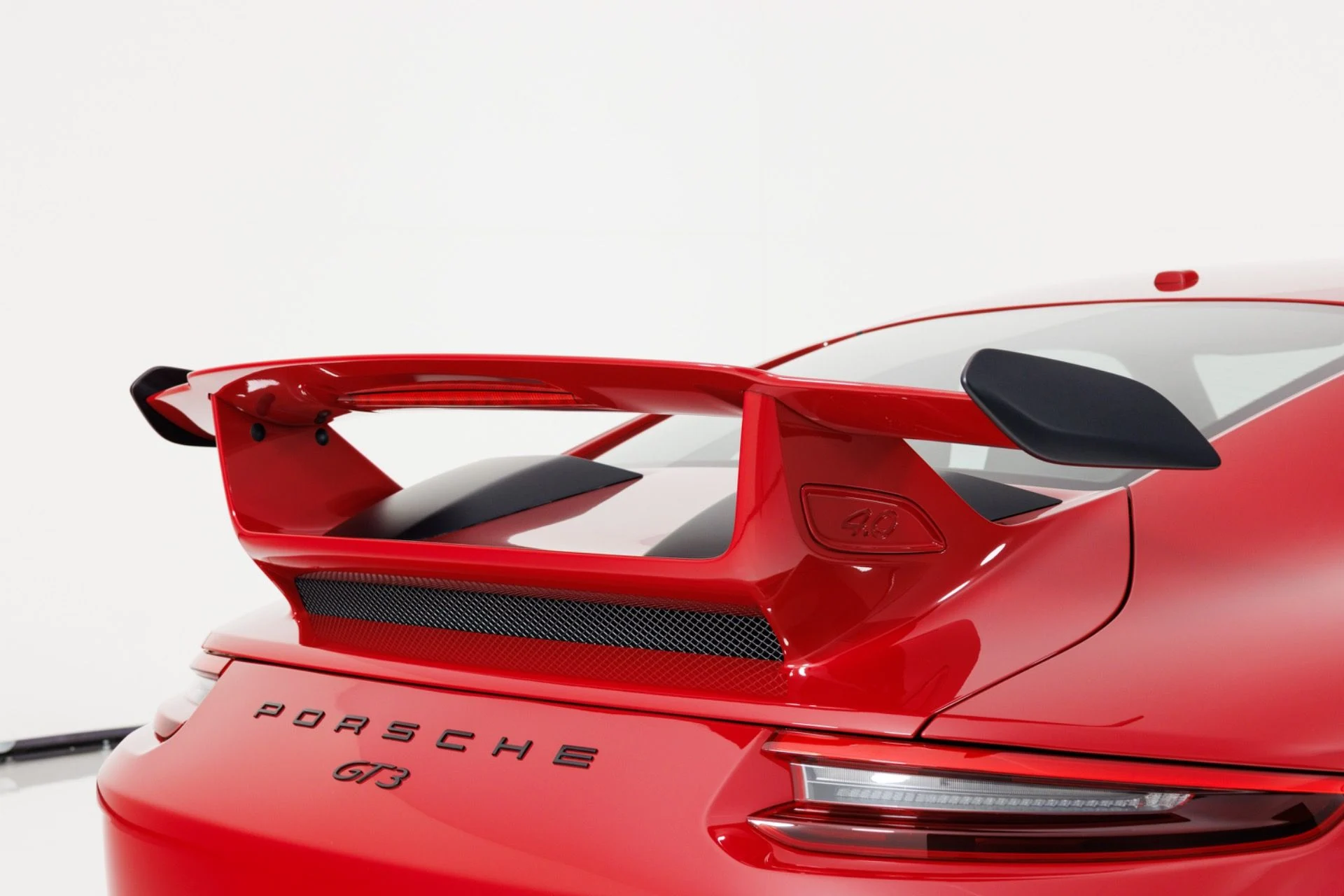 mph064_3110816541_Used_2018_Porsche_911_GT_3_1781113330_ccbed5418f