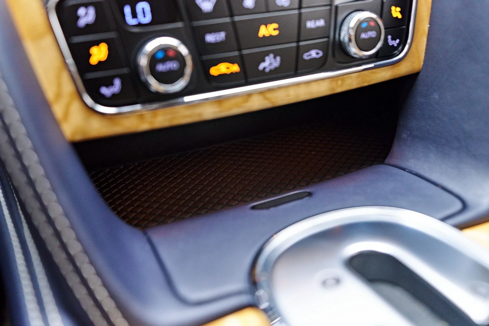 mph064_3141107480_Used_2015_Bentley_Continental_GT_V8_S_1756433039_8d7d57759e