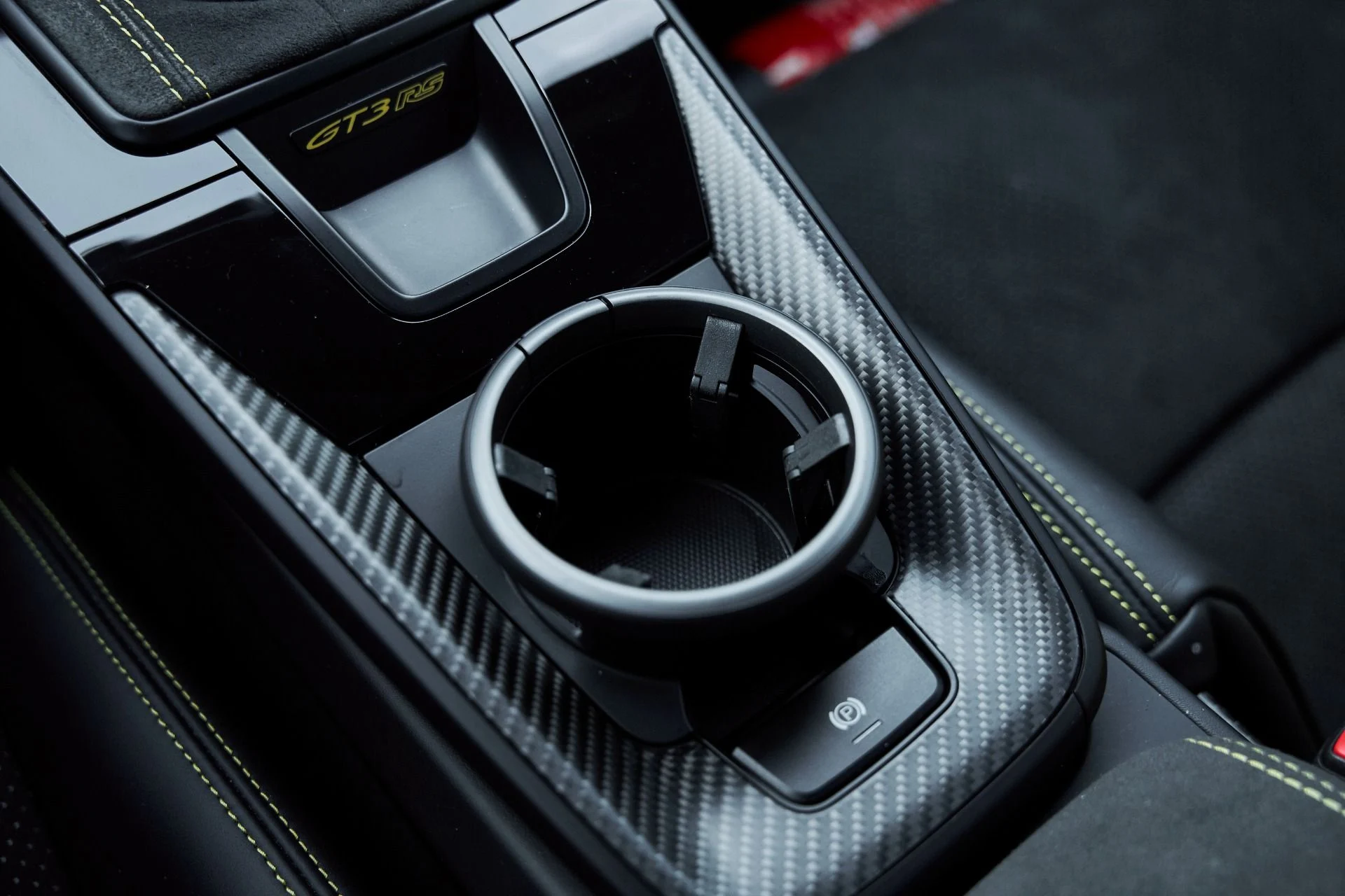 mph064_3161681619_Used_2024_Porsche_911_GT_3_RS_1766112842_30ac58c39c