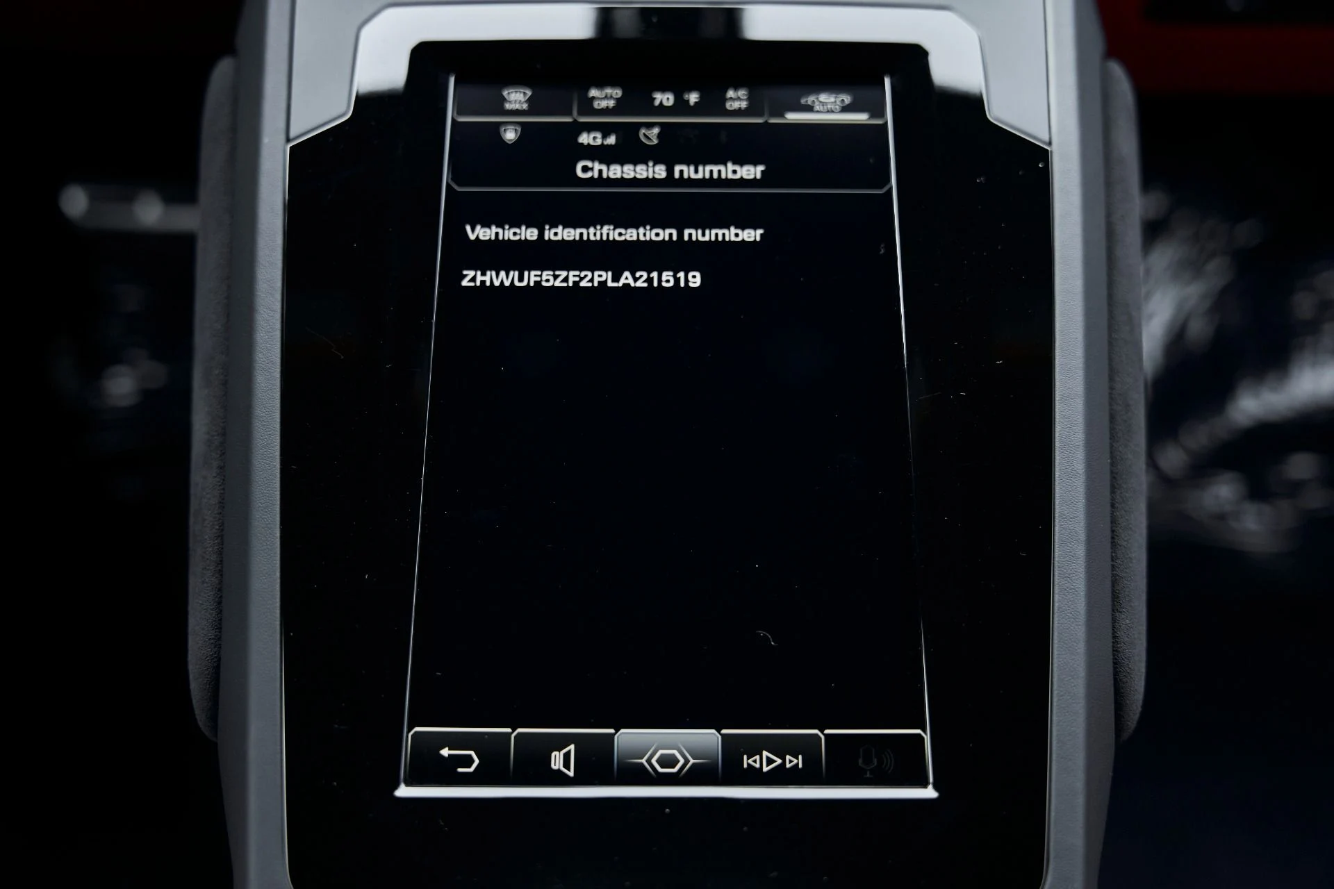 mph064_3191860311_Used_2023_Lamborghini_Huracan_EVO_Base_1769049114_ddaff4be2c