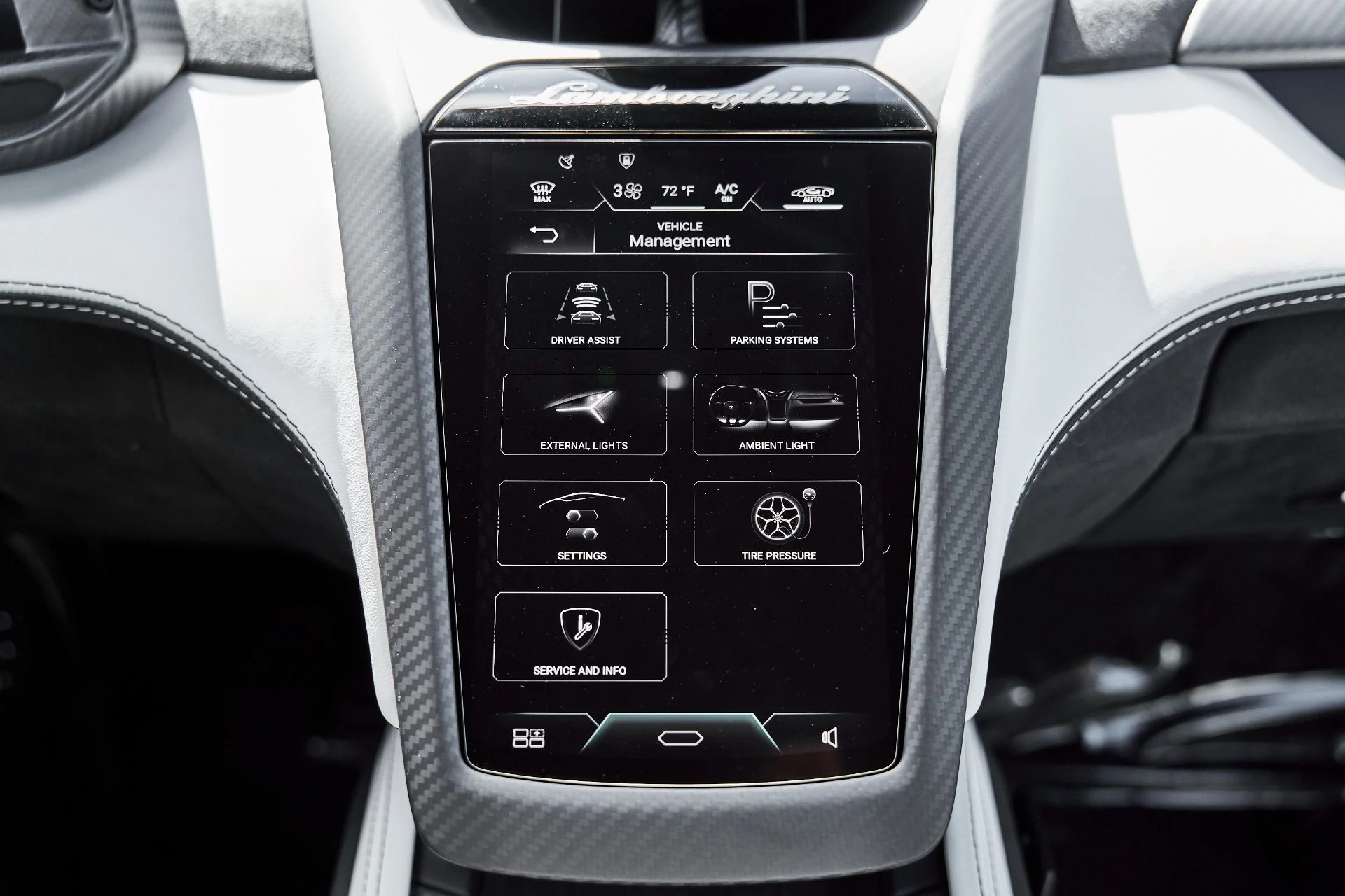 mph064_3226487870_Used_2026_Lamborghini_Revuelto_Base_1777078455_3148d11999