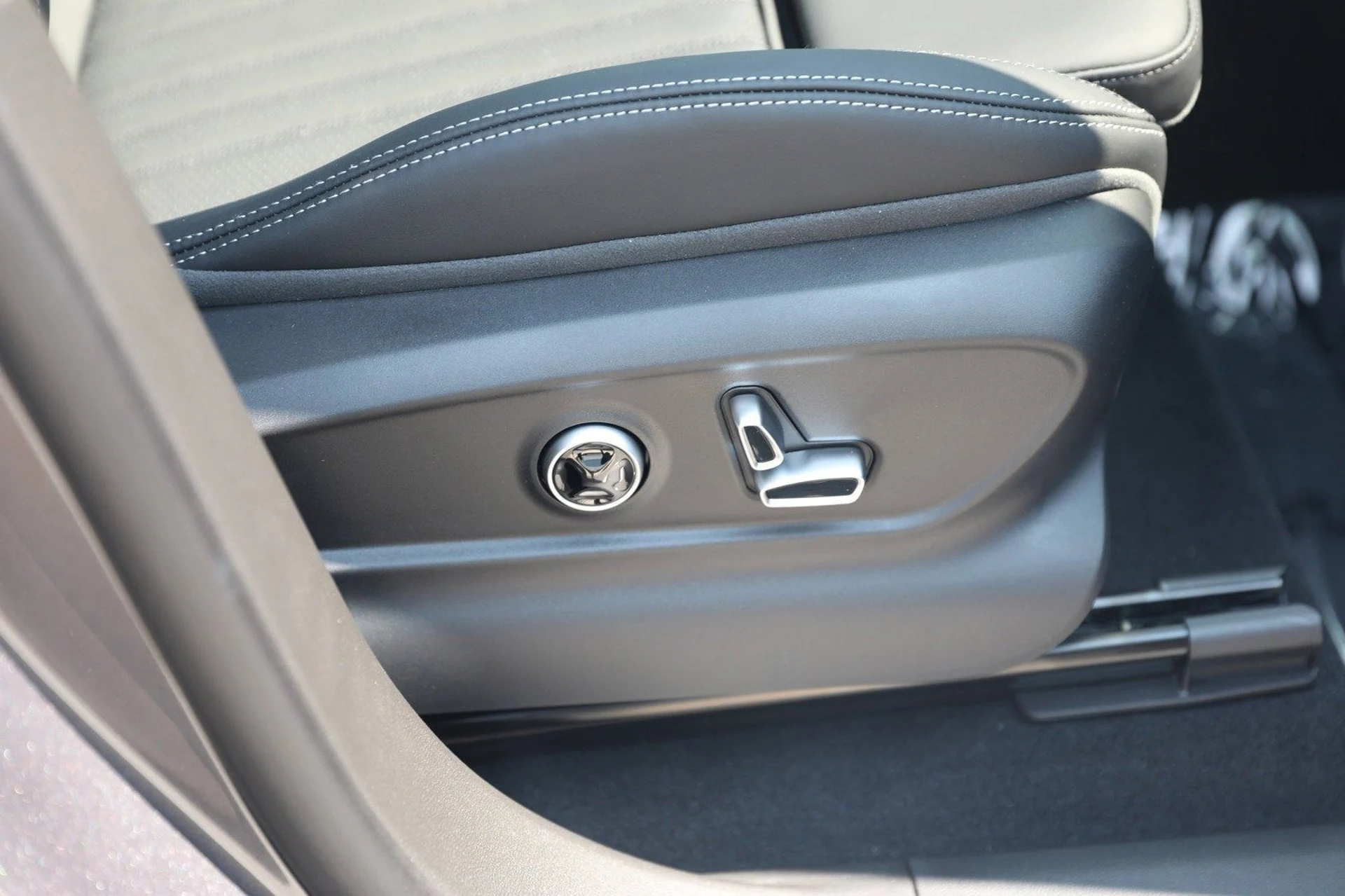 mph064_3259325440_d557043cdf1442fba47fa1c627b74cf5_6343992759