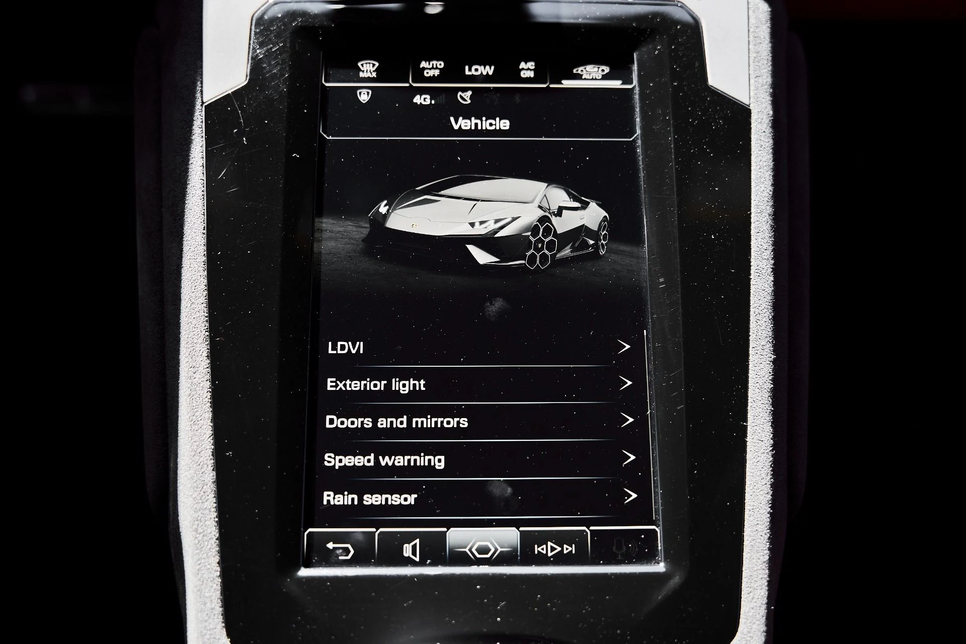 mph064_3408843729_Used_2023_Lamborghini_Huracan_Tecnica_Base_1776477169_4baf7ebe6a