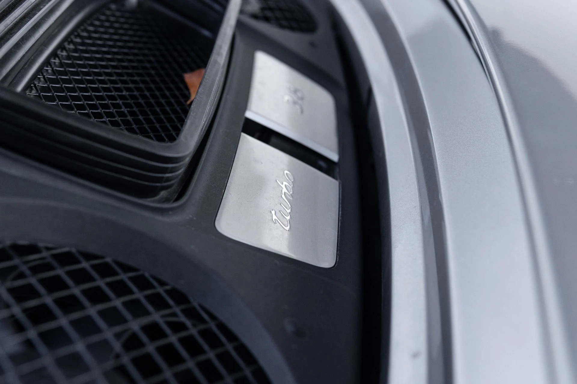 mph064_3419170689_Used_2019_Porsche_911_Turbo_1775252644_11247022fa