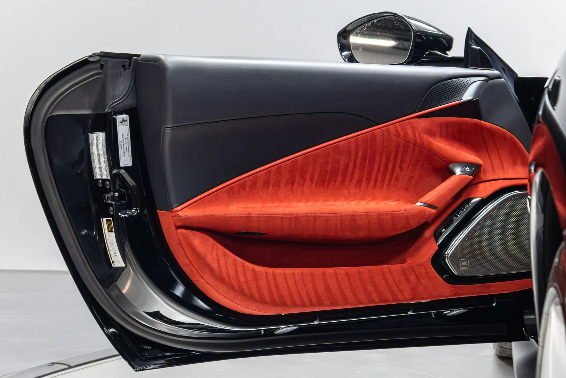 mph064_3432079889_Used_2022_Ferrari_Roma_1775684538_c08375963b