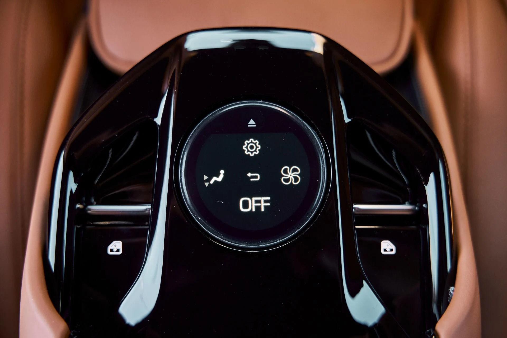 mph064_3438404085_Used_2026_Ferrari_Purosangue_1771462153_815969ddf6