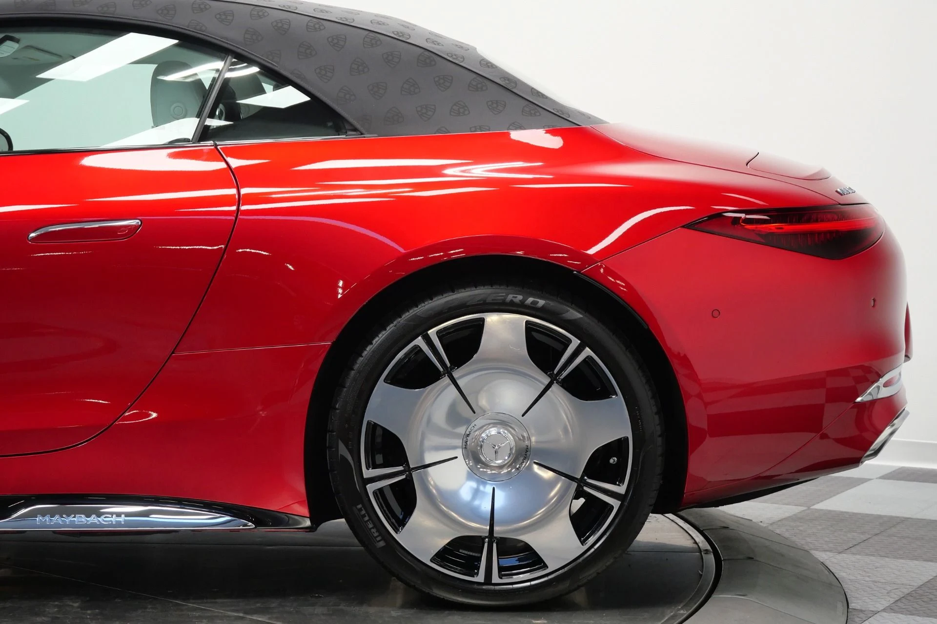 mph064_3465798081_Used_2026_Mercedes_Benz_Maybach_SL_680_Monogram_Series_As_New_Condition_1767976694_ecc280b3c2