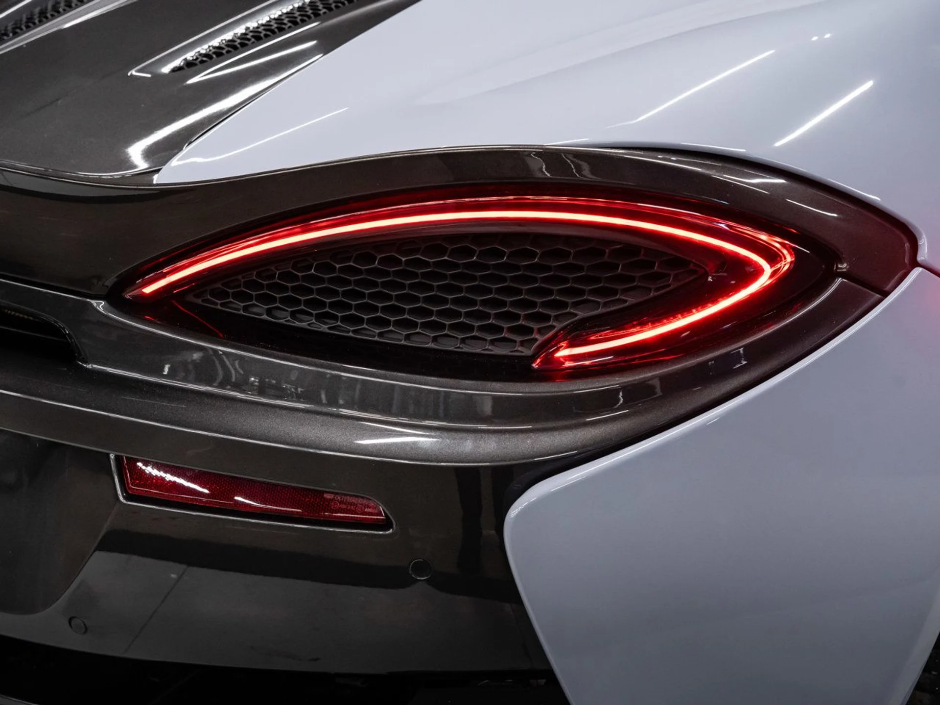 mph064_346894825_mclaren_570s_2017_9462d34057