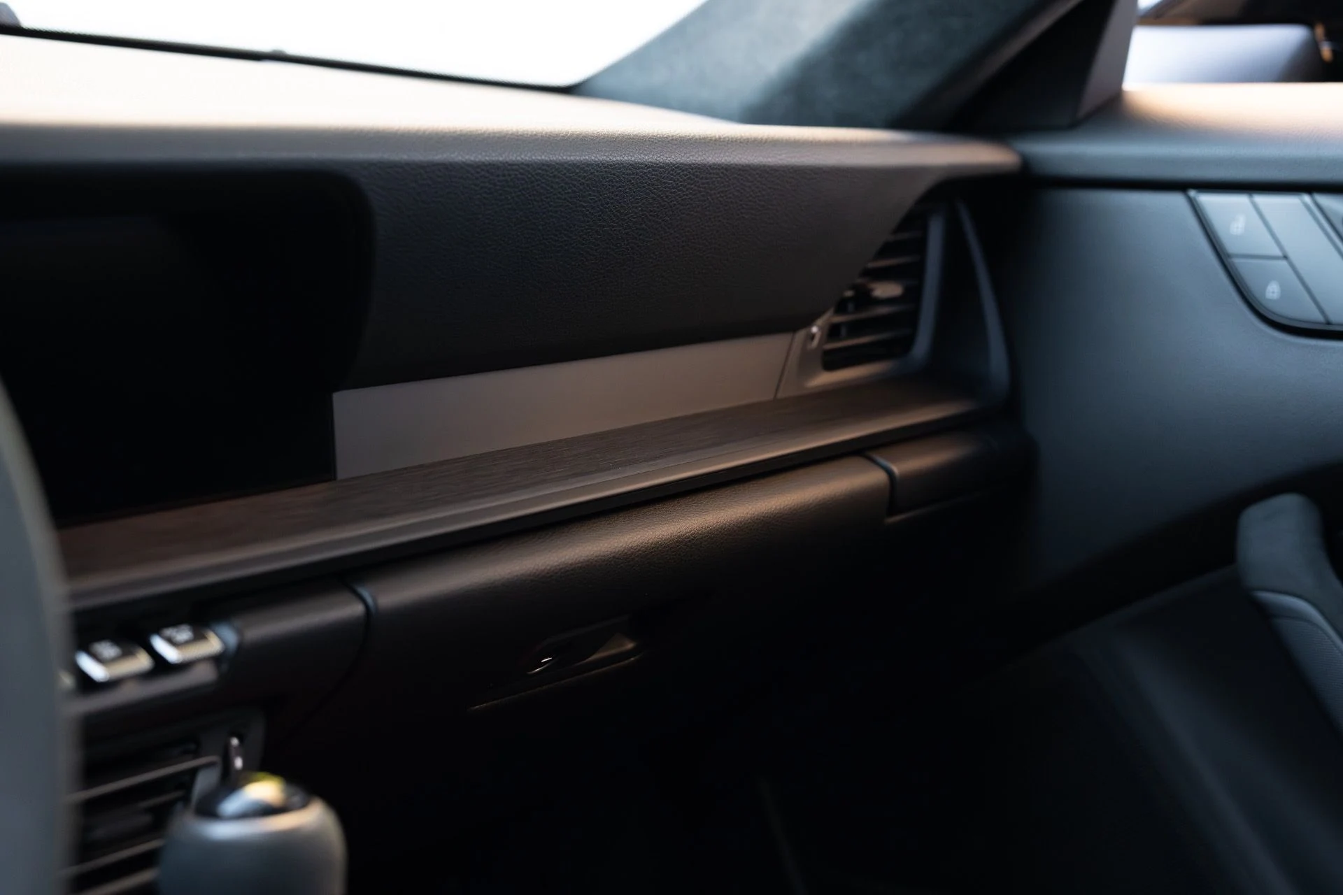 mph064_3489907547_Used_2025_Porsche_911_GT_3_RS_1770101342_ecf63863e8