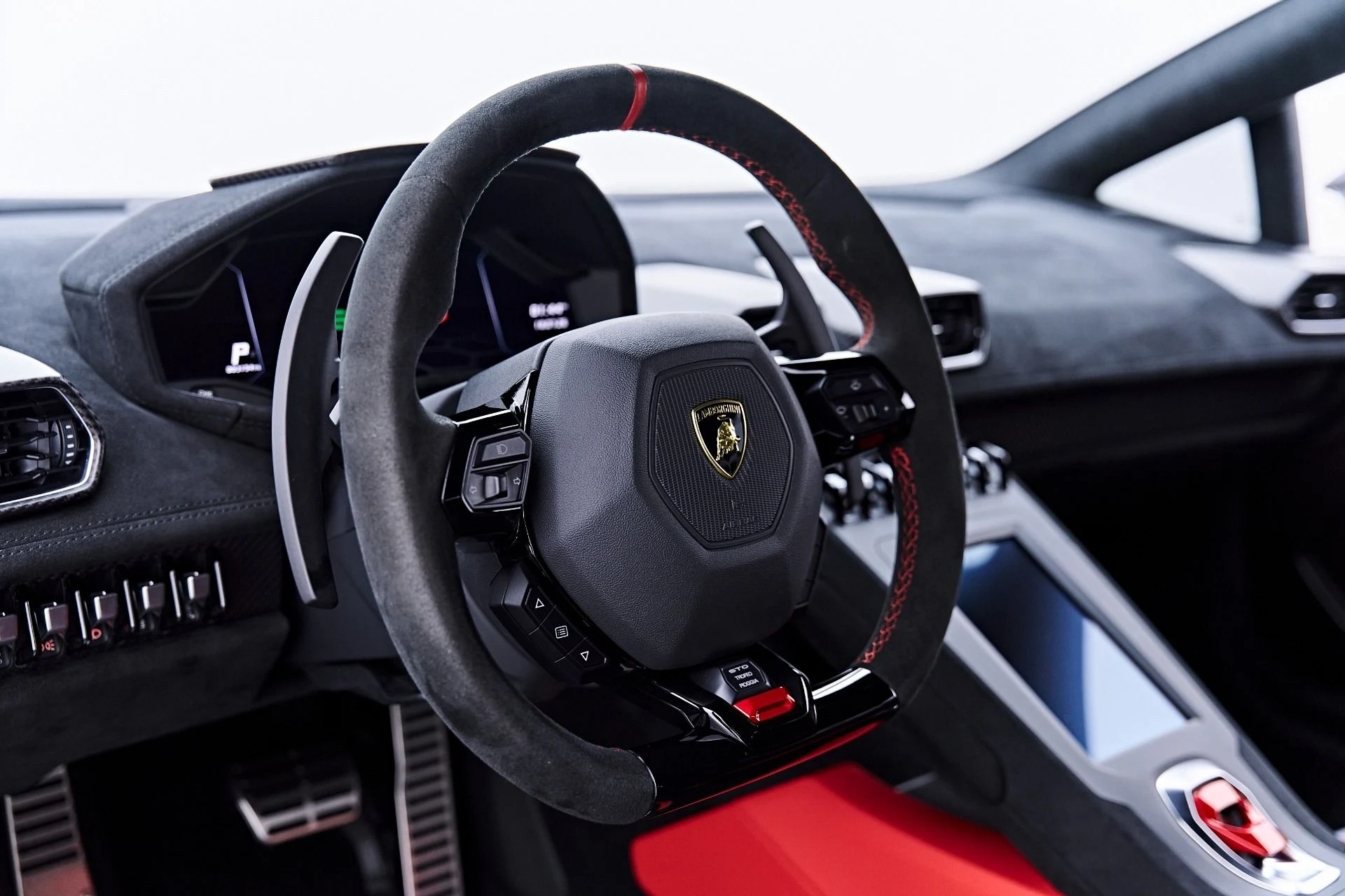 mph064_3528751806_Used_2023_Lamborghini_Huracan_STO_Base_1784576344_6e9773b8aa