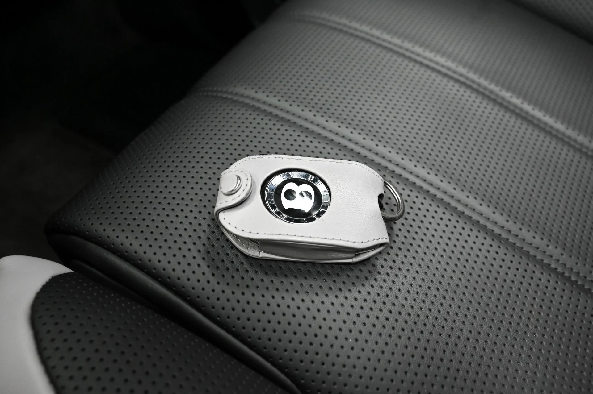 mph064_3531695147_Used_2022_Bentley_Bentayga_Speed_1758039444_9f2cee83e1