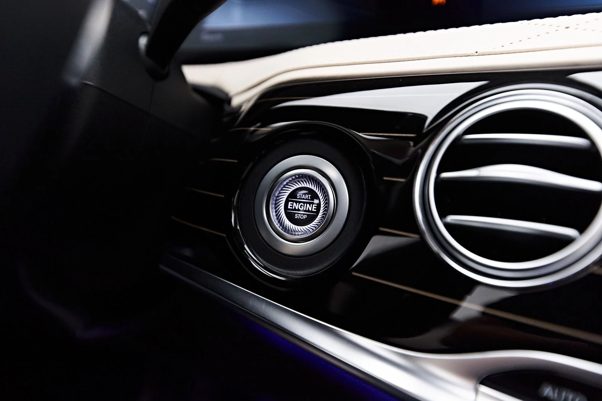 mph064_3587578329_Used_2020_Mercedes_Benz_S_Class_Maybach_S_560_1686091105_583b5f3c60