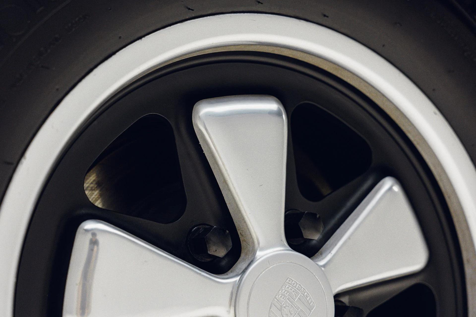 mph064_3598599023_Used_1973_Porsche_911_S_1784324222_81b69114f7