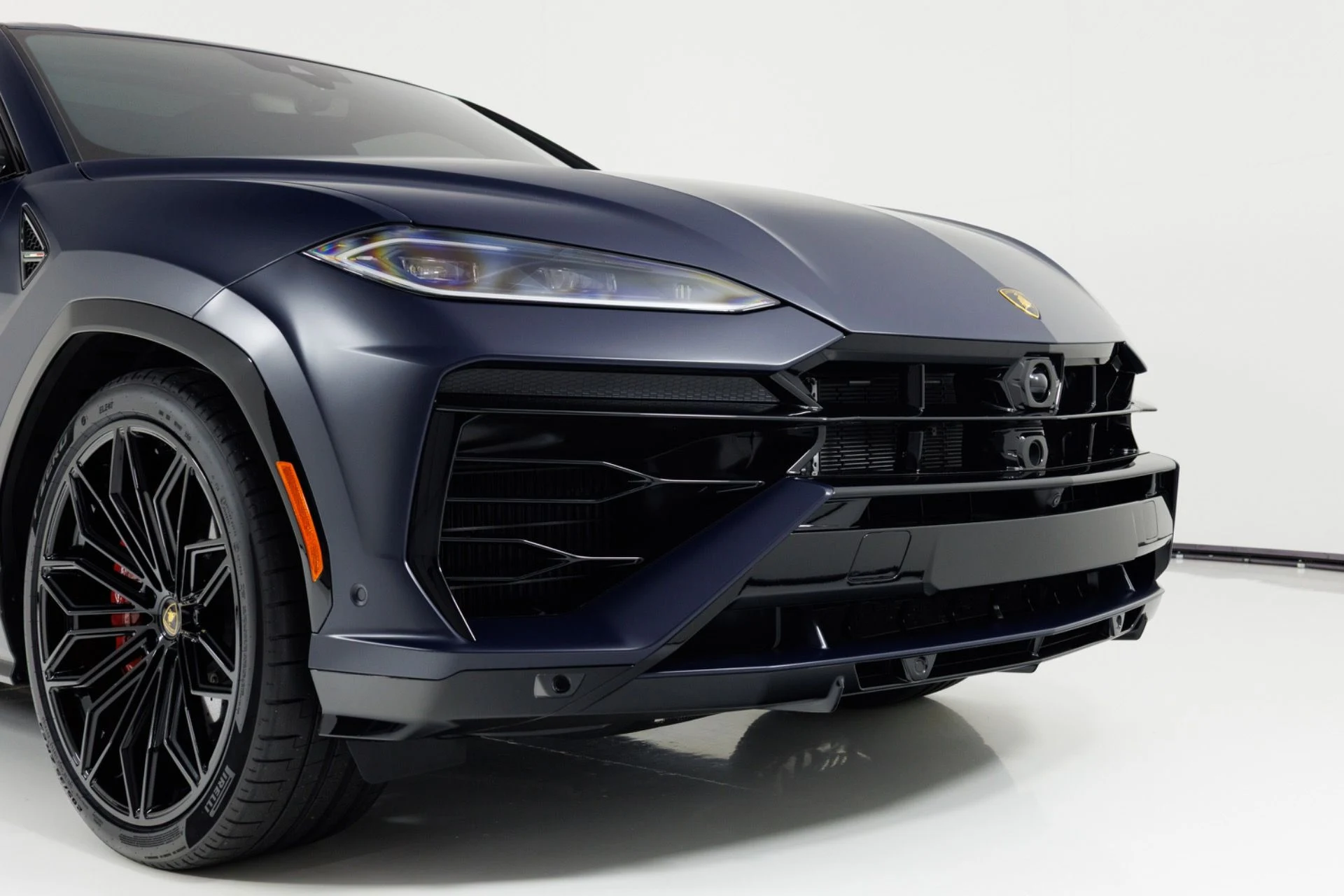 mph064_3602443715_Used_2025_Lamborghini_Urus_SE_1779304720_07f96b7cb6