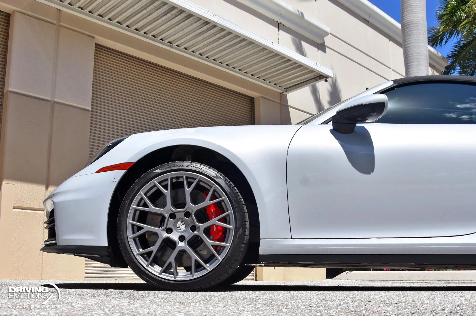 mph064_3605068745_898_p65_l_7e41a963d9