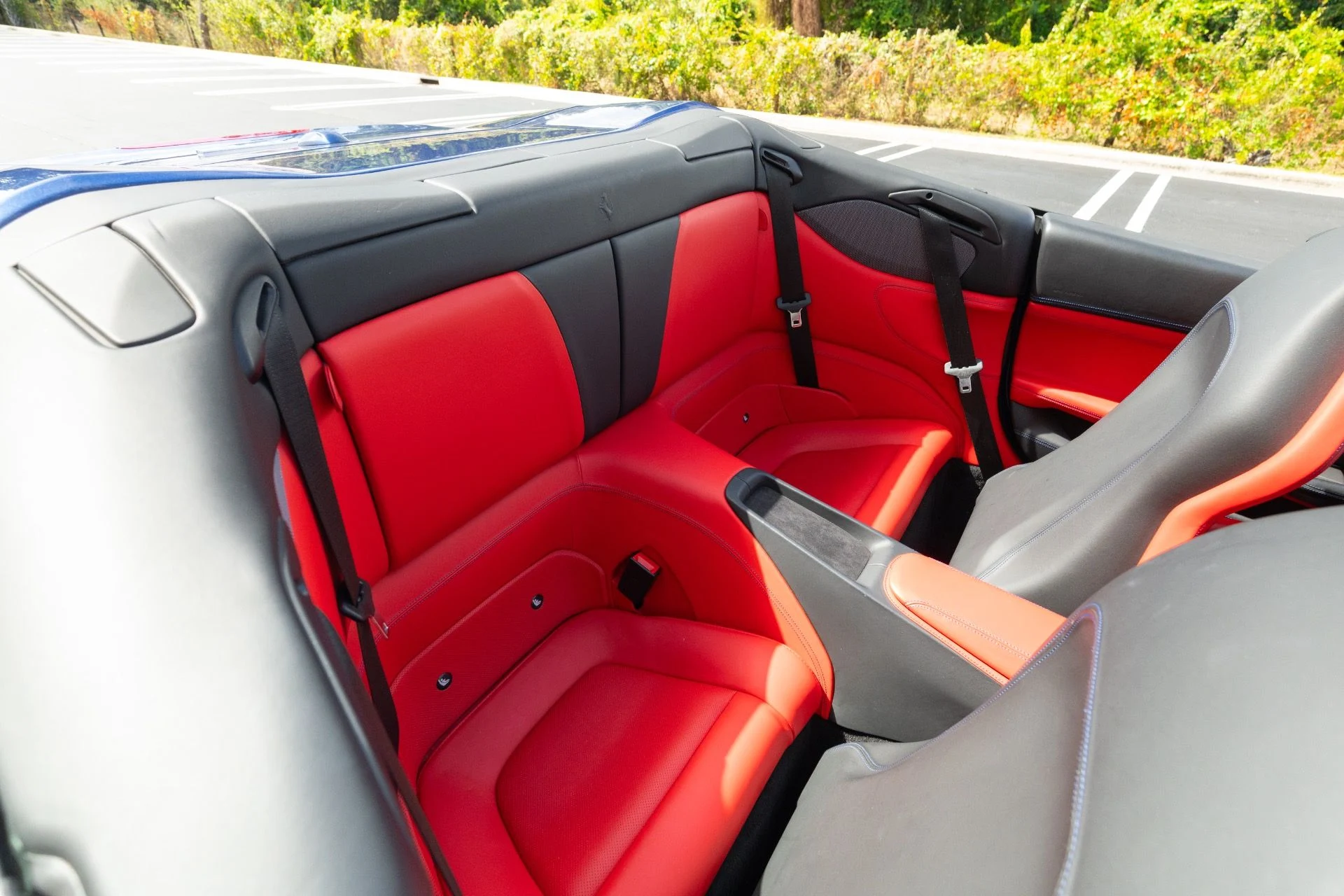 mph064_3641209005_Used_2019_Ferrari_Portofino_1780888386_f7a2400e6e