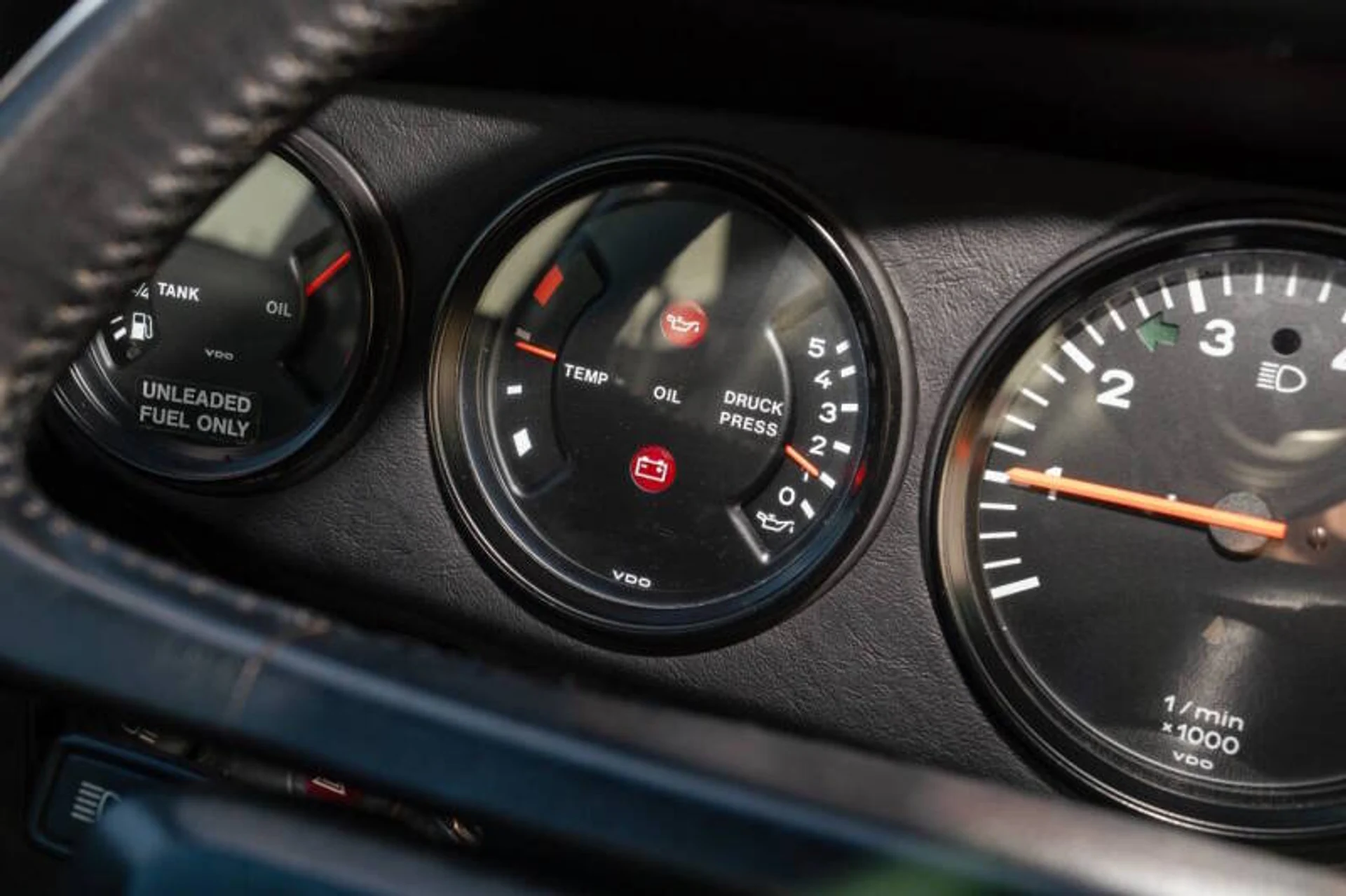 mph064_3652221171_1985_porsche_911_carrera_2dr_coupe_67d5da462d