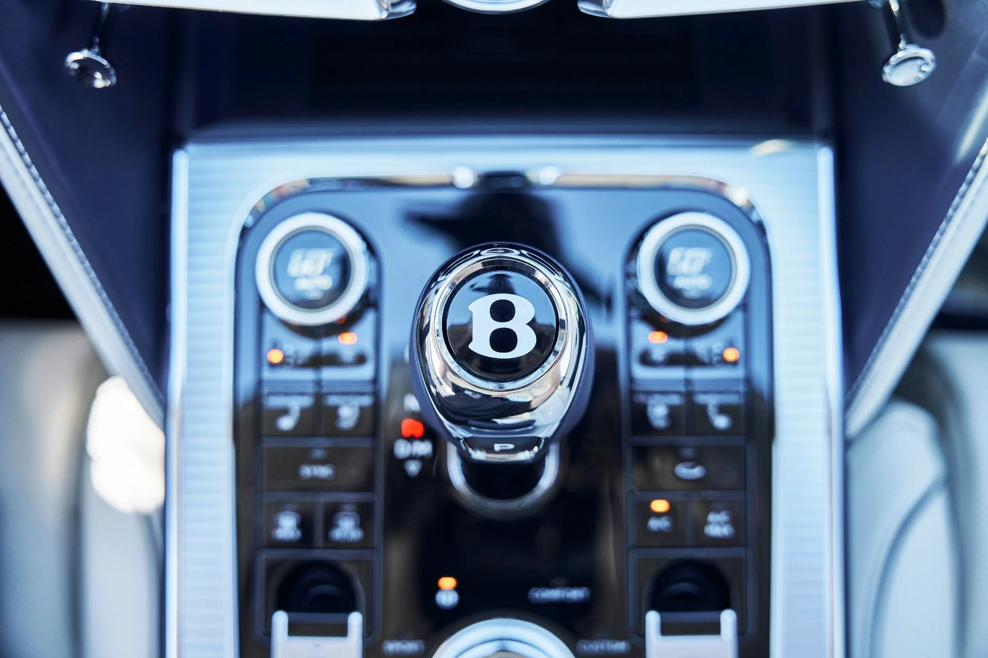 mph064_3741687299_Used_2024_Bentley_Flying_Spur_Mulliner_V8_1773796295_3b13cd01af