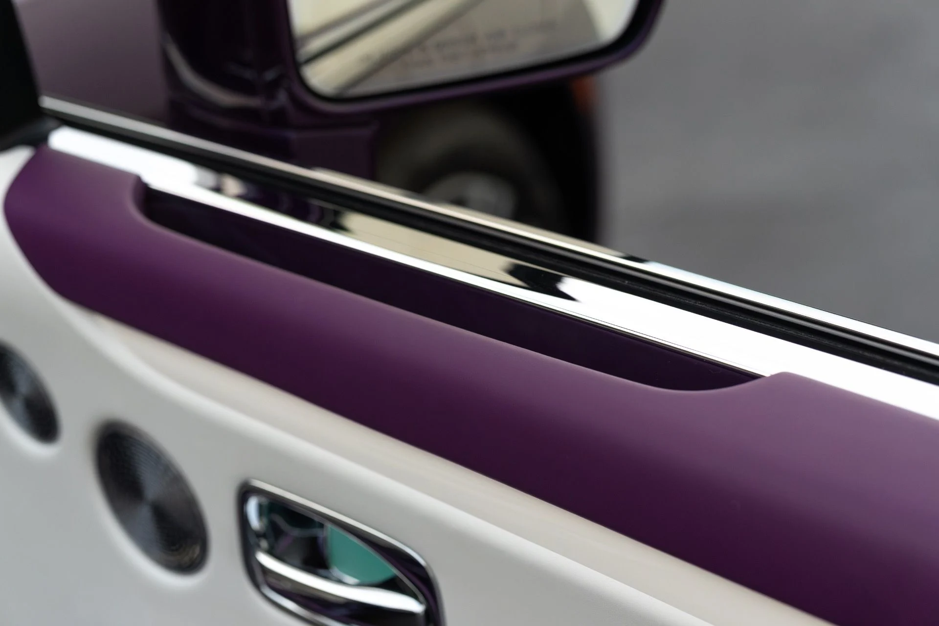 mph064_3752732155_Used_2021_Rolls_Royce_Ghost_1762913749_7110f011bf