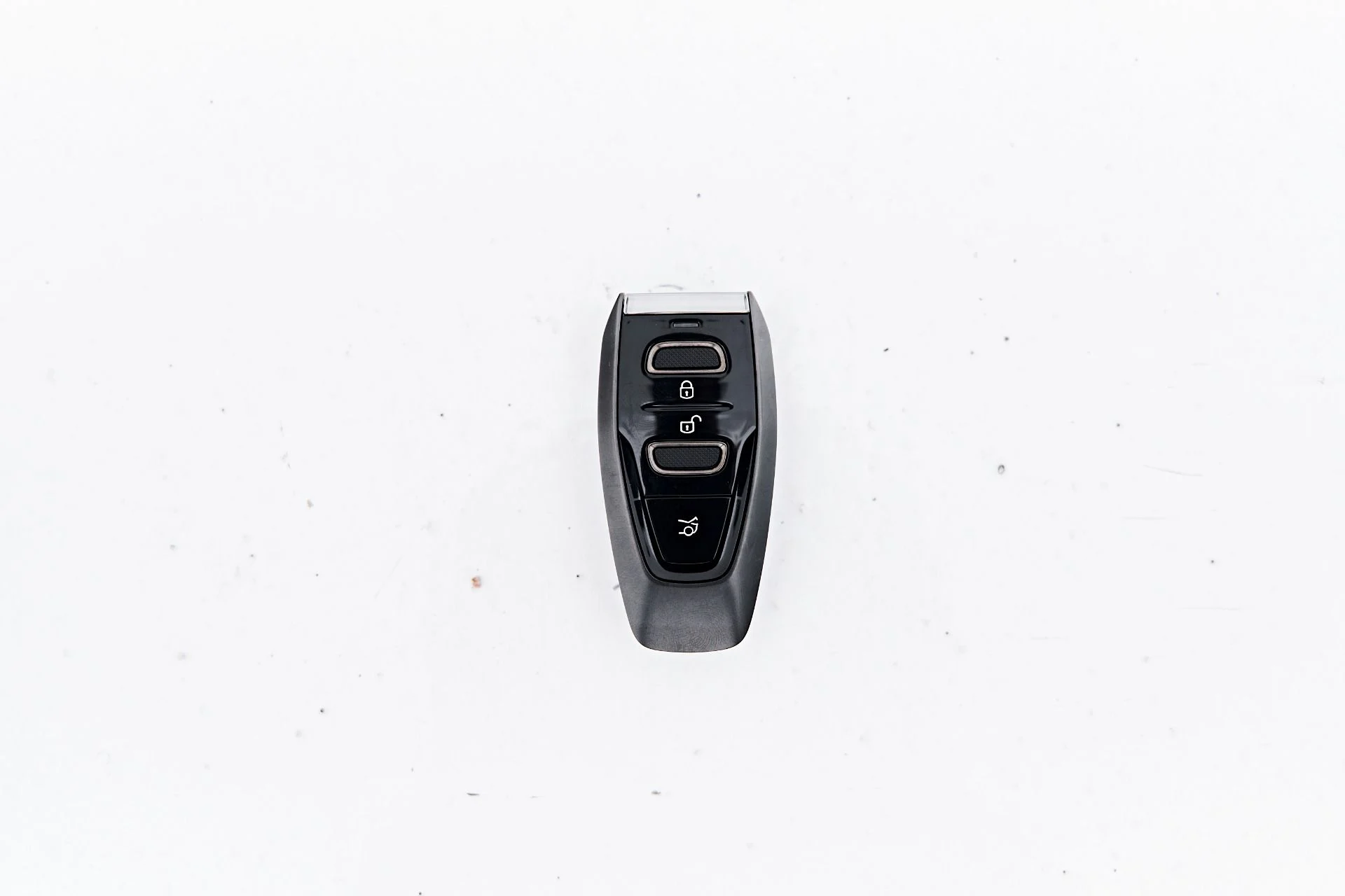 mph064_3833579281_Used_2024_Aston_Martin_DB_12_1789627832_2c481e079e
