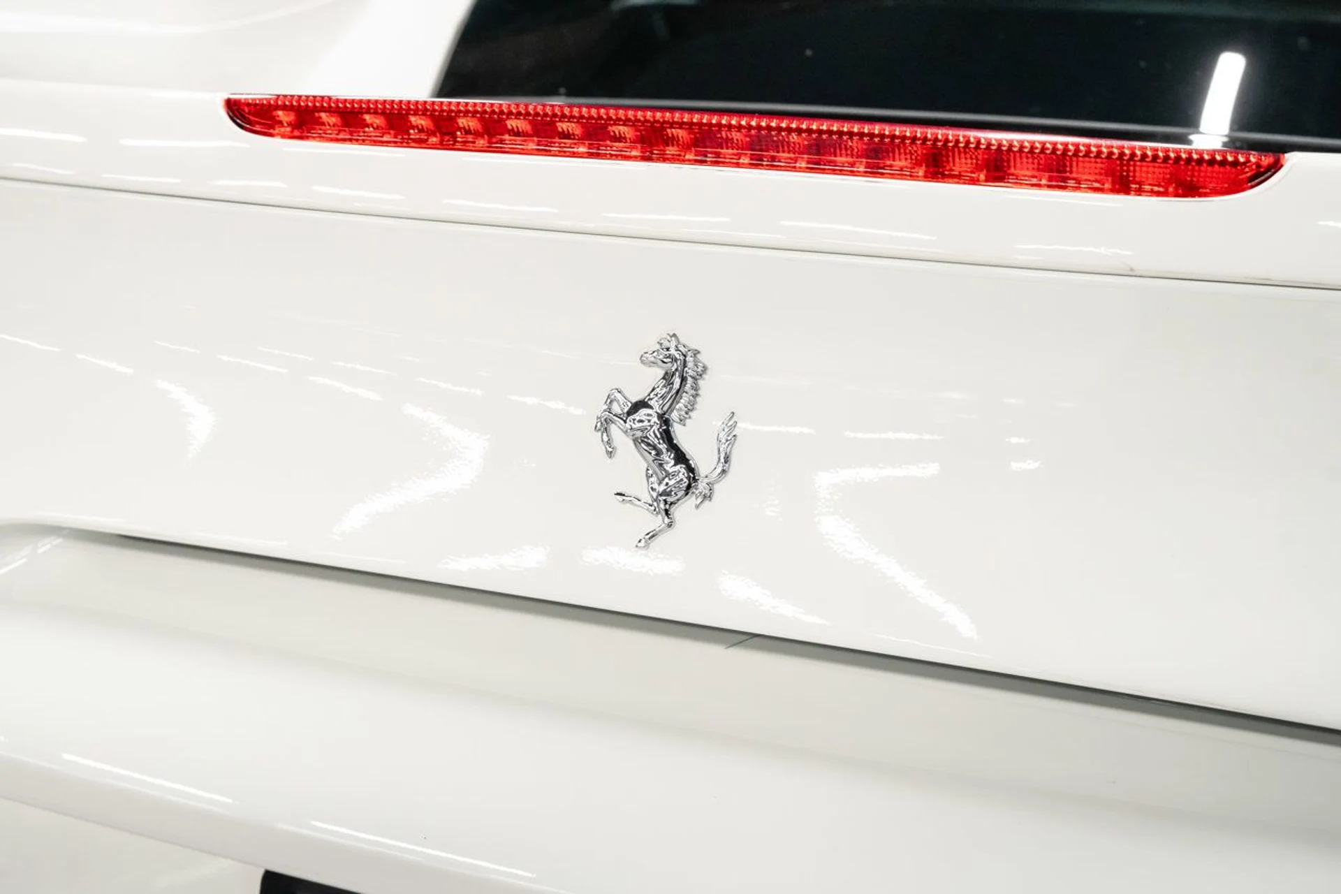 mph064_3884891466_ferrari_488_gtb_2018_e71460084a