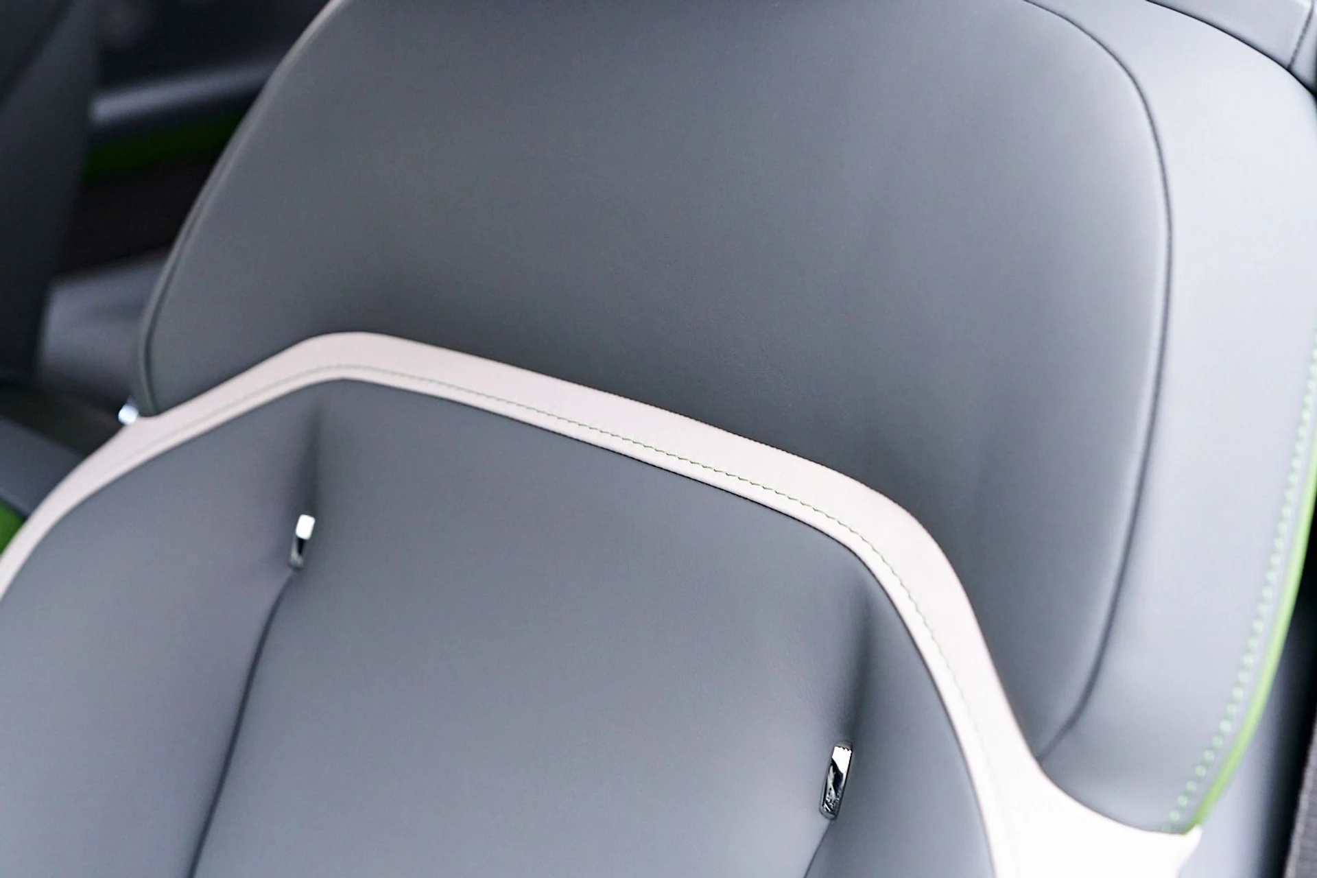 mph064_3930414233_Used_2024_Rolls_Royce_Spectre_1741399260_9879319878