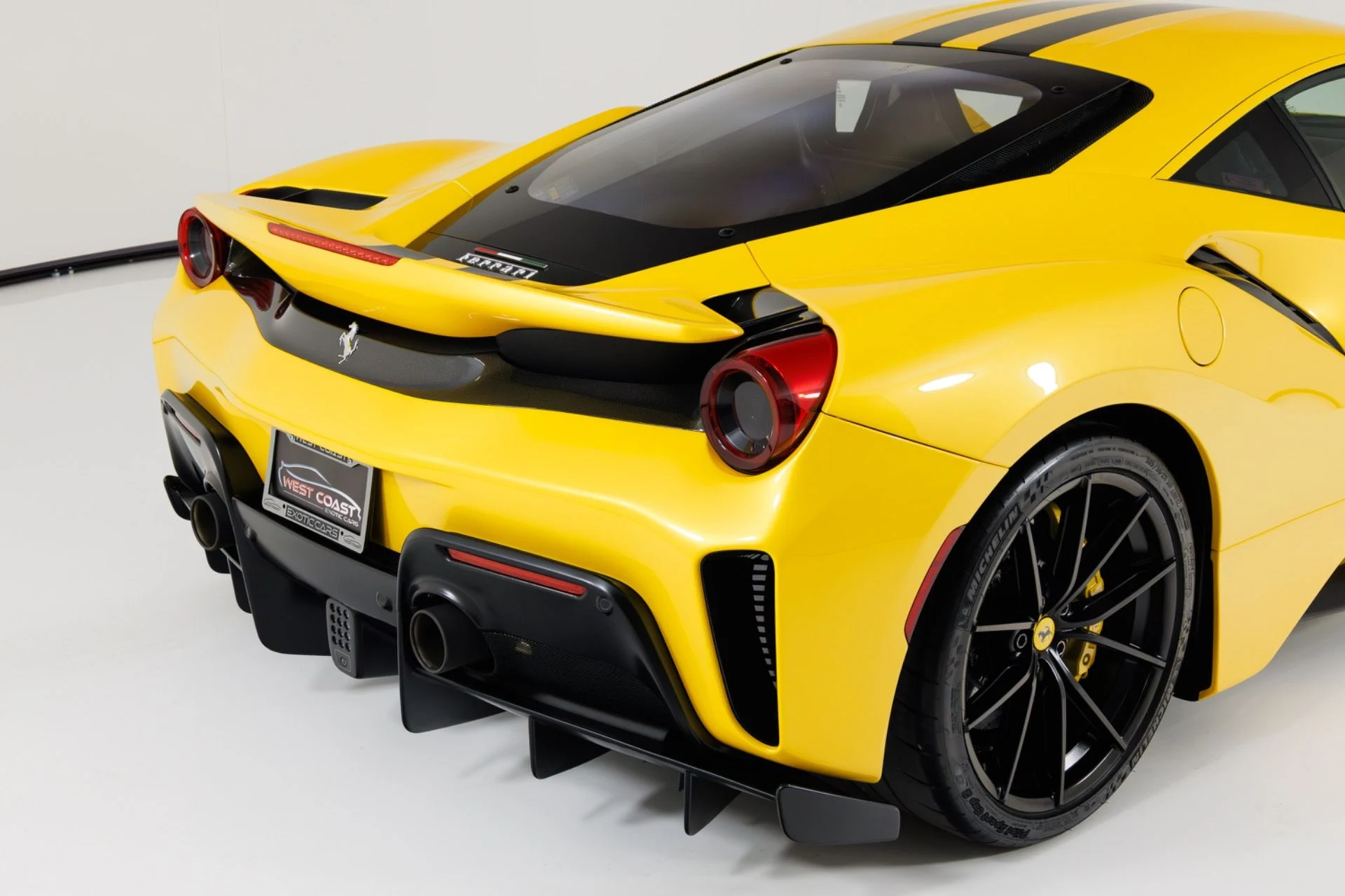 mph064_3949398575_Used_2020_Ferrari_488_Pista_1773687206_431a40e9ba