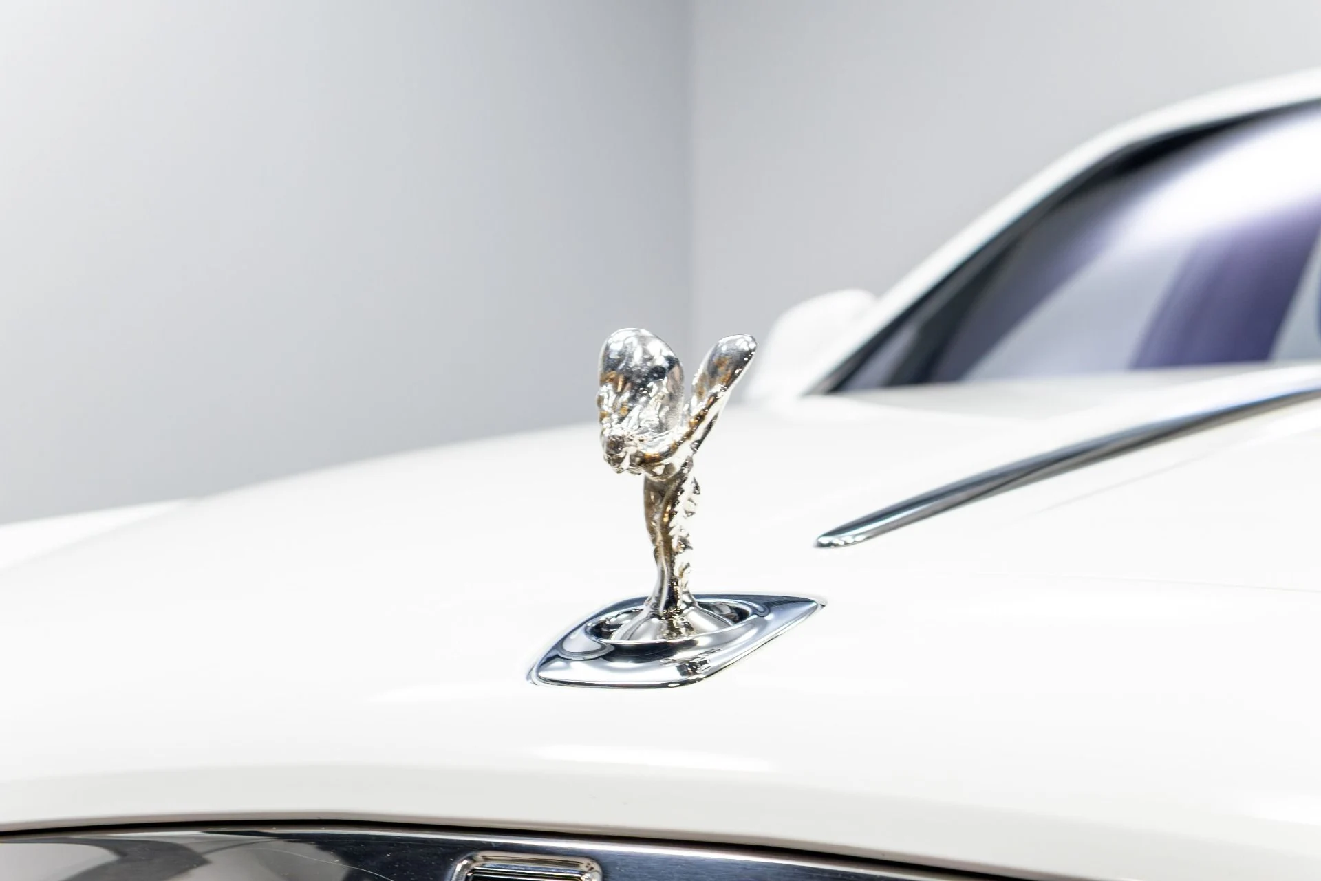 mph064_3957210427_Used_2016_Rolls_Royce_Ghost_1775019332_daf090bd32