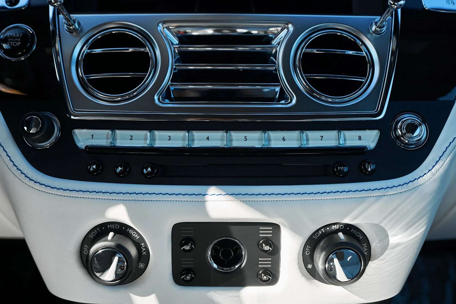 mph064_3958472324_Used_2020_Rolls_Royce_Wraith_Base_1762567823_38d1a47f39